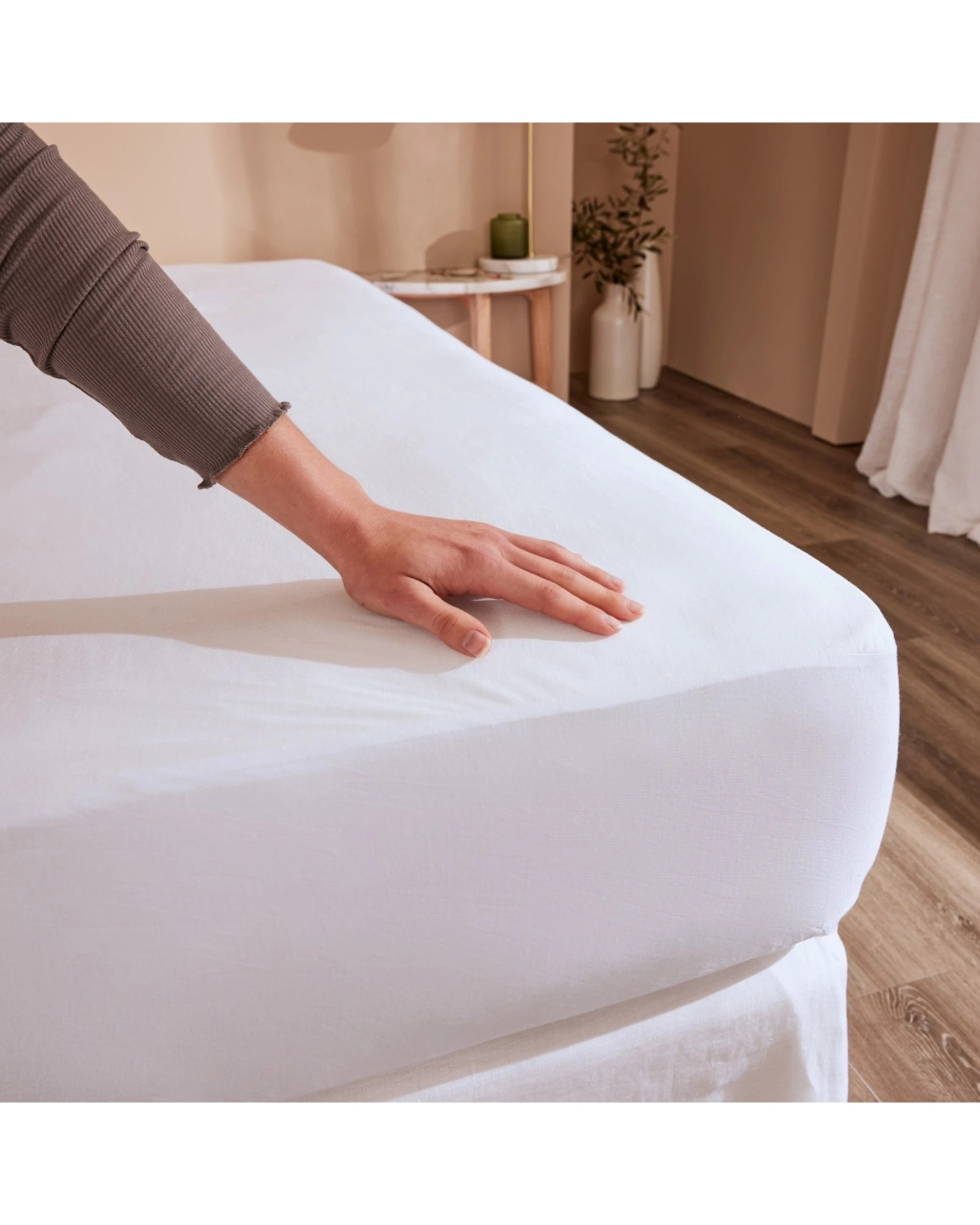 3 Bedding co Bamboo Breathable Waterproof Mattress Protector - Single Bed - White, 3 of 5