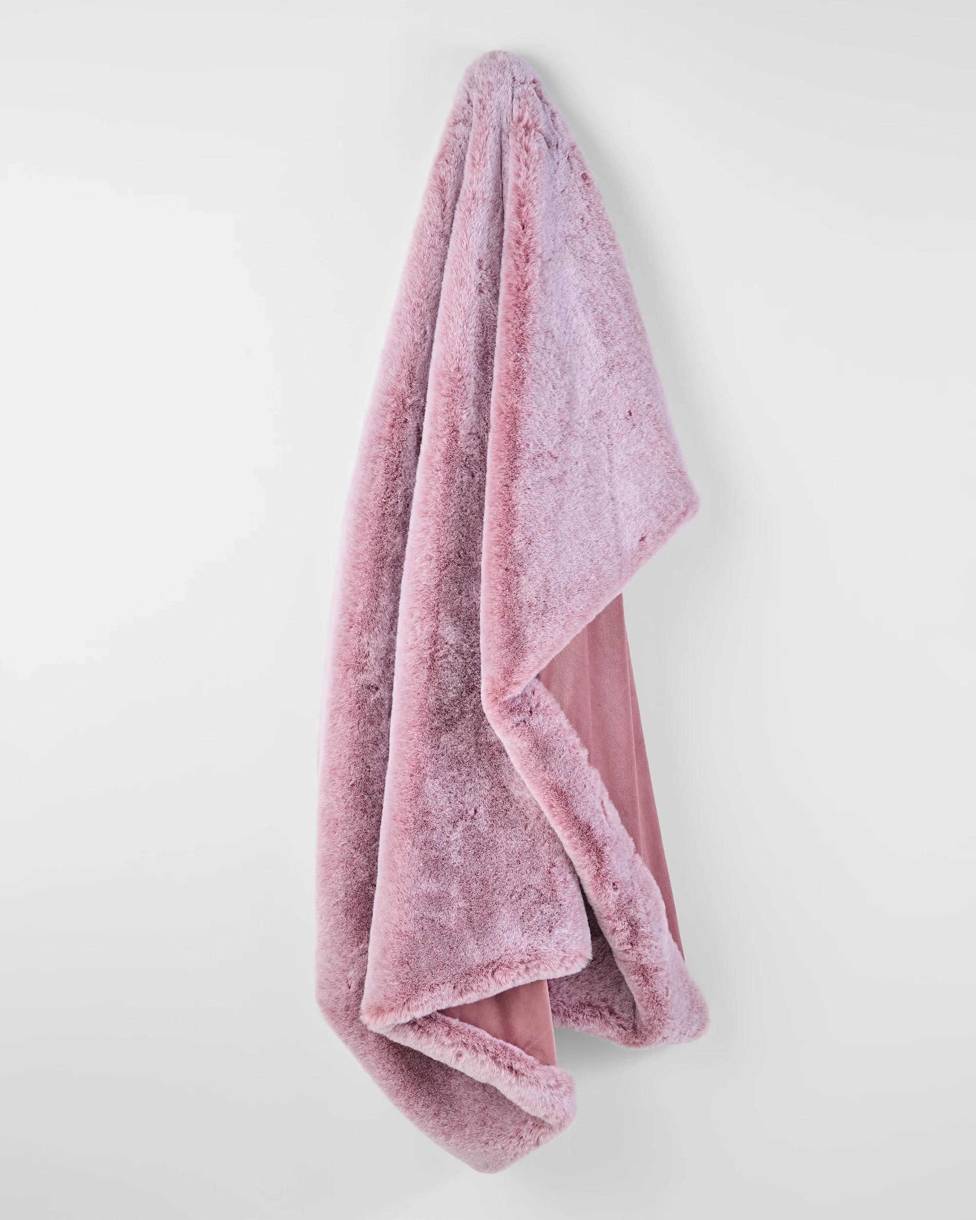 3 Target Leo Faux Fur Throw - Queen Bed - Pink, 3 of 3