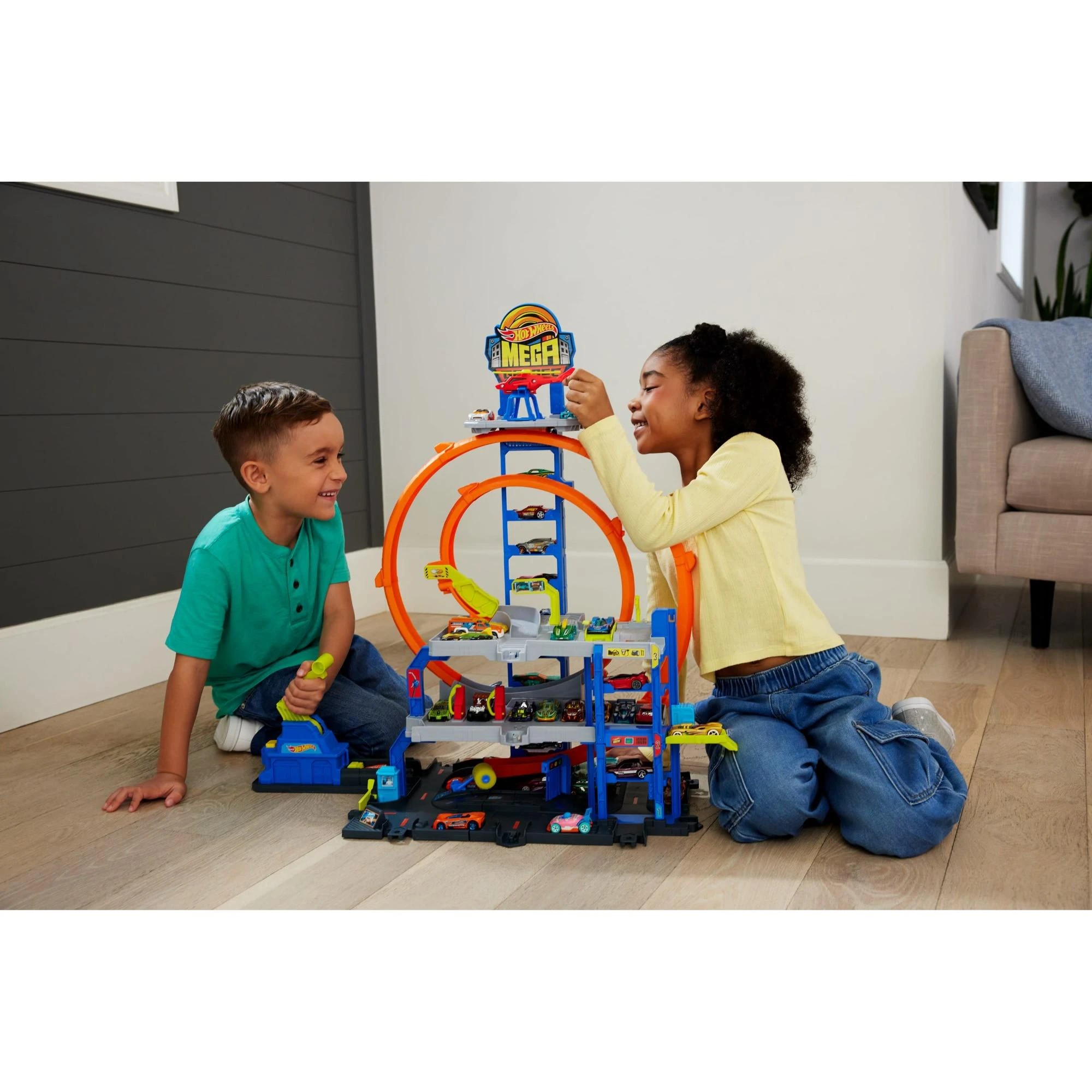 3 Hot Wheels Mega Loop Garage Playset, 3 of 6