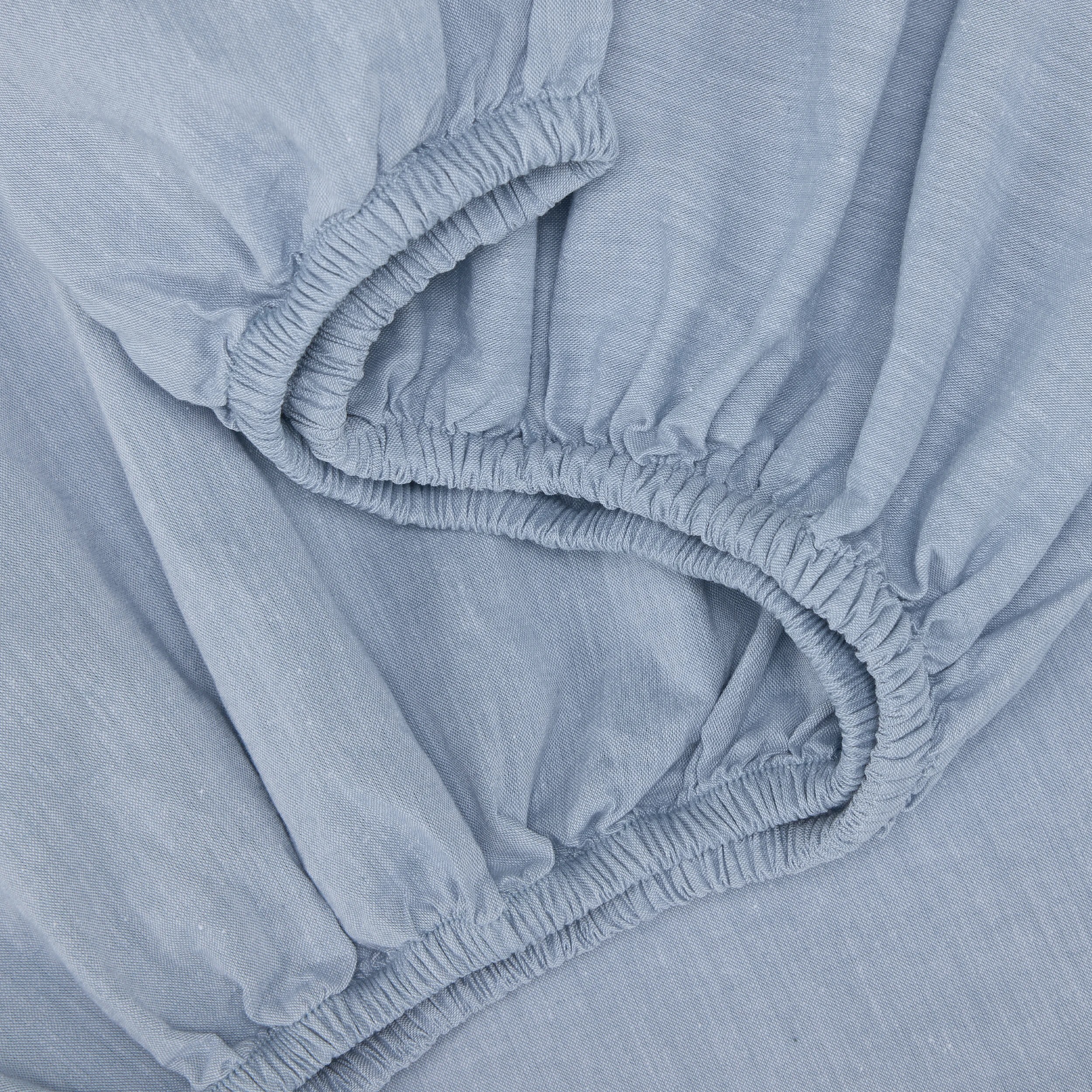 3 Stonewashed Chambray Cotton Sheet Set - King Bed, Denim, 3 of 7