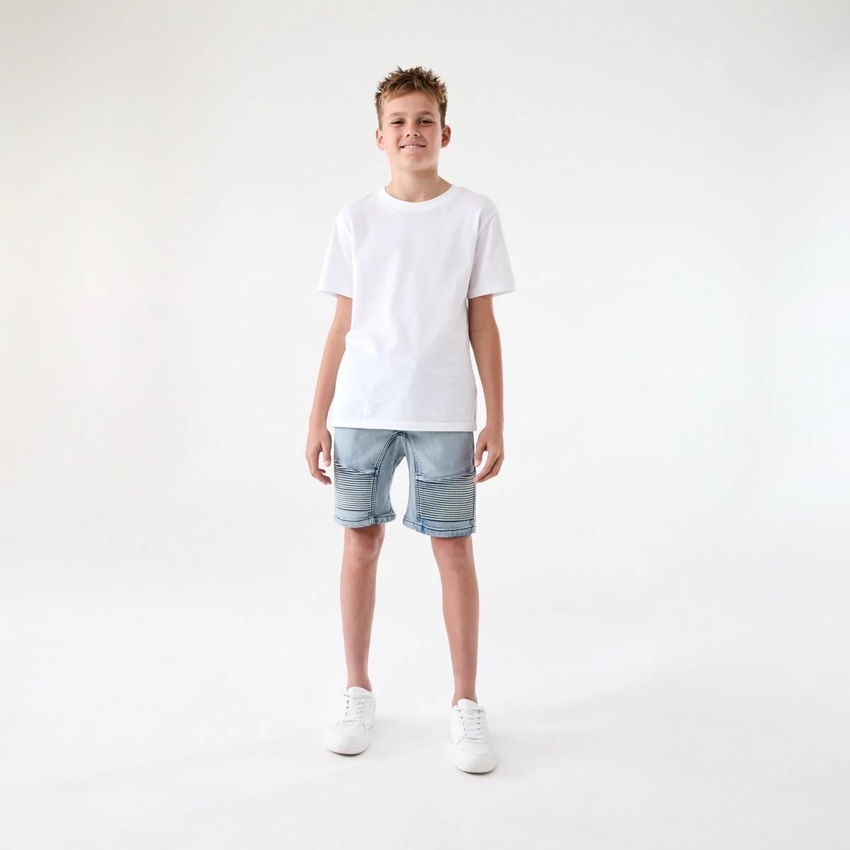 6 Pull On Denim Moto Shorts LIGHT STRETCH DENIM, 6 of 7