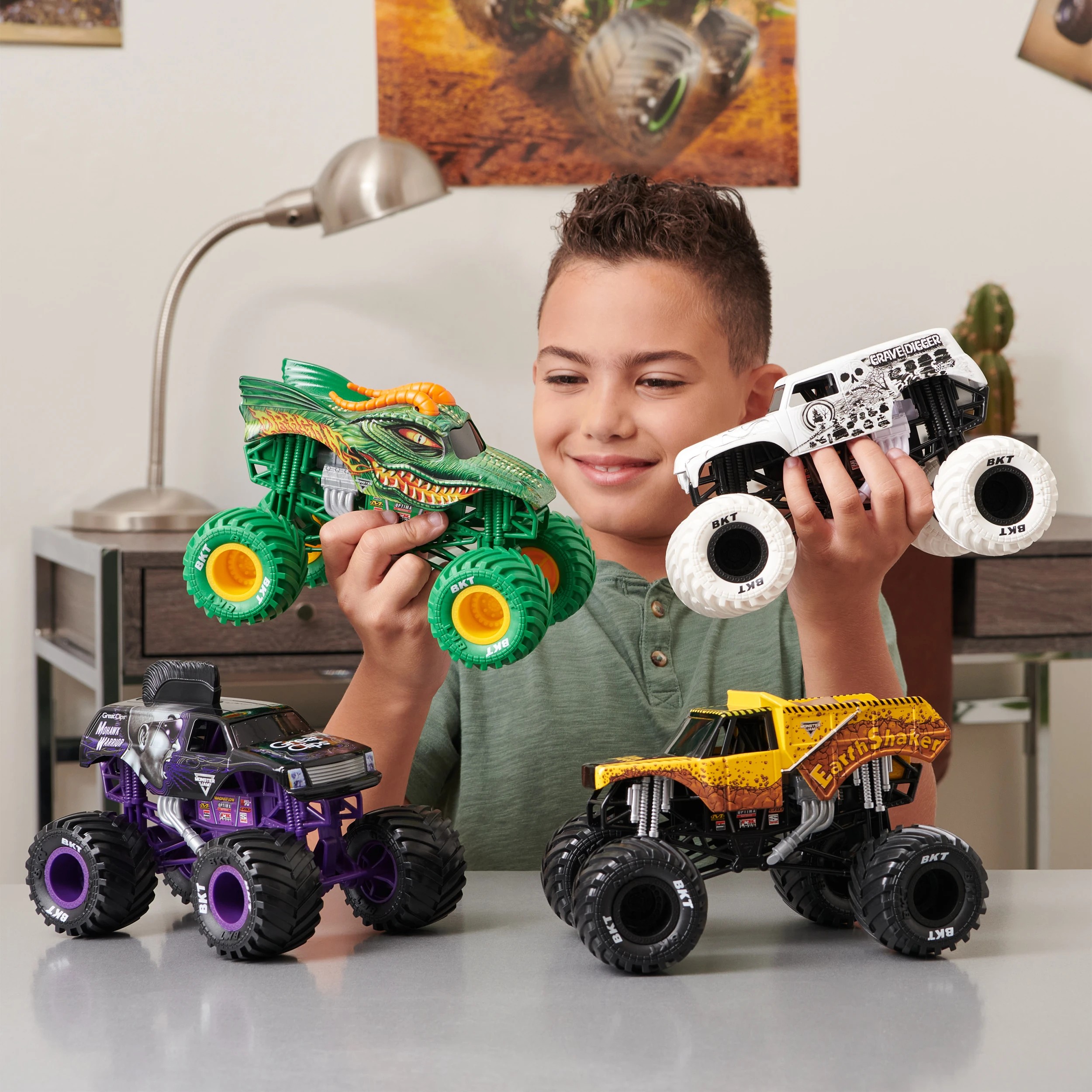 7 Monster Jam 1:24 Die Cast Monster Truck - Assorted, 7 of 8