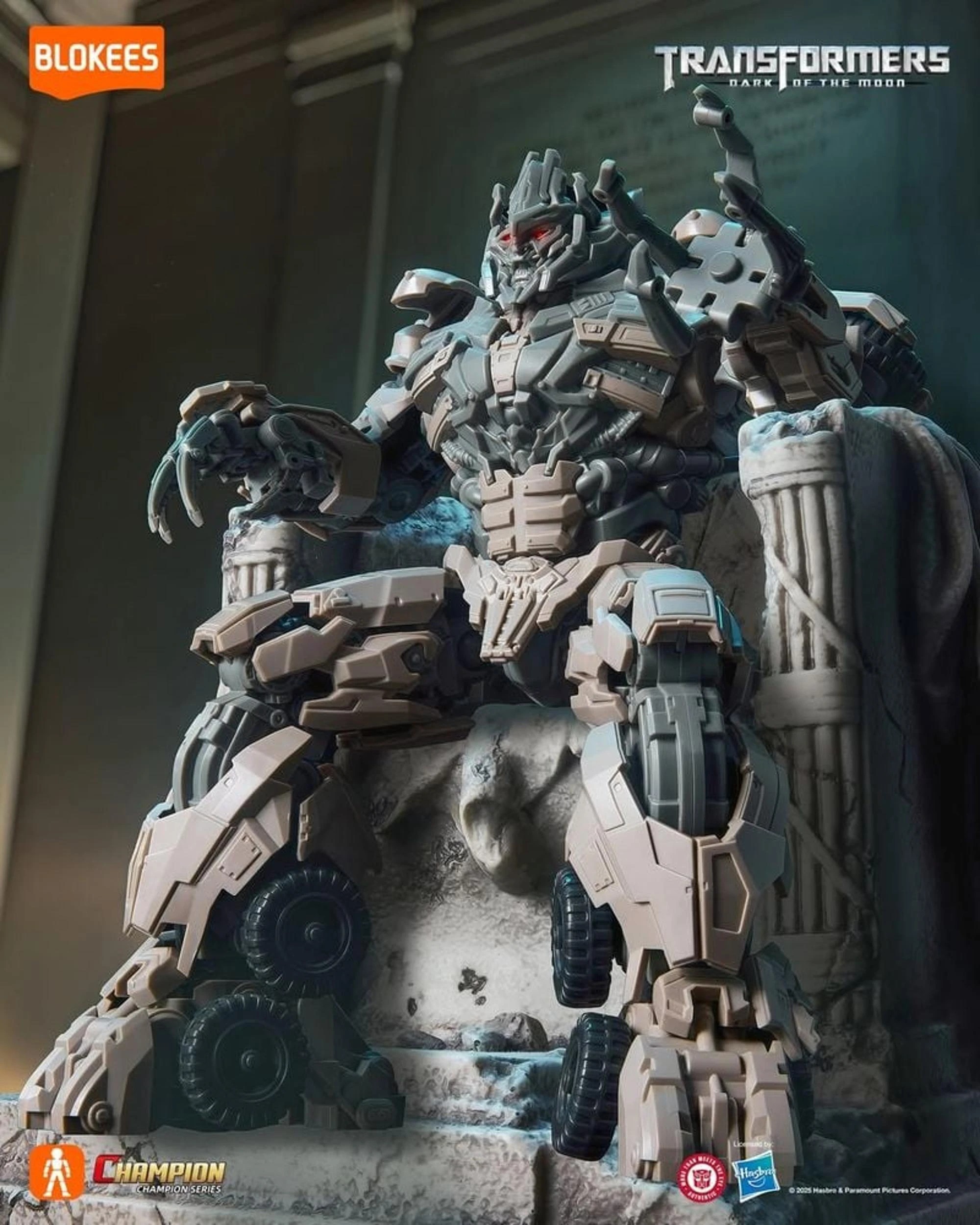 4 Blokees Transformers 3 Classic Class 22 Megatron Model Kit, 4 of 4