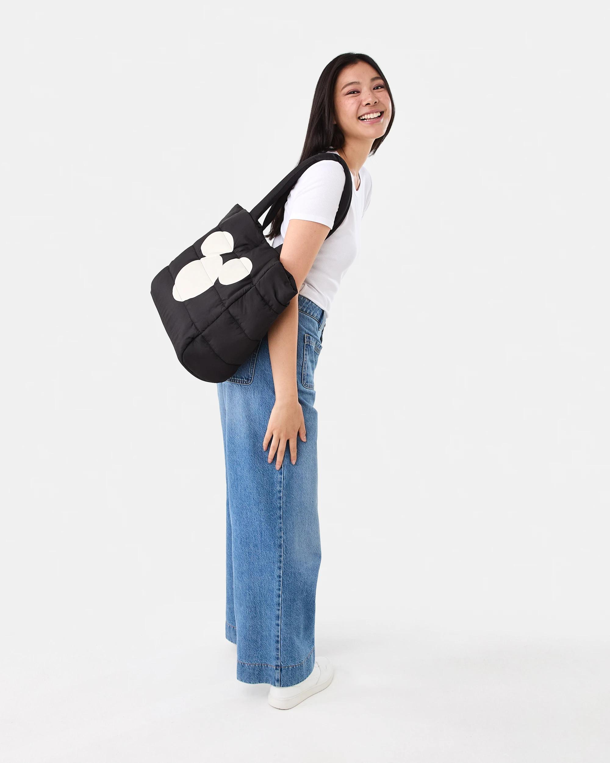 6 Mickey Mouse License Padded Nylon Tote Bag Mickey, 6 of 6