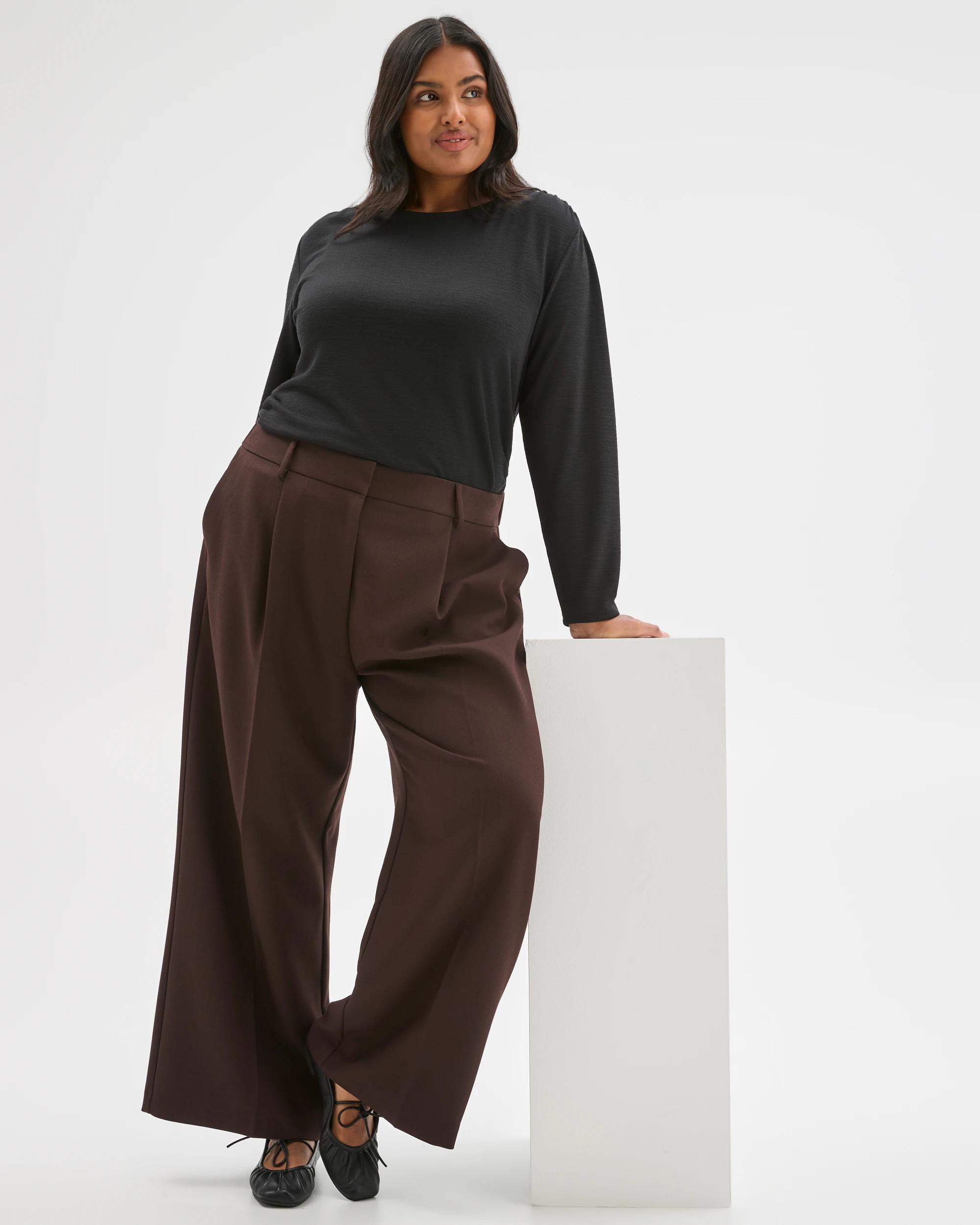 1 Target Curve Plus Size Wide Leg Pants BRUNETTE, 1 of 6