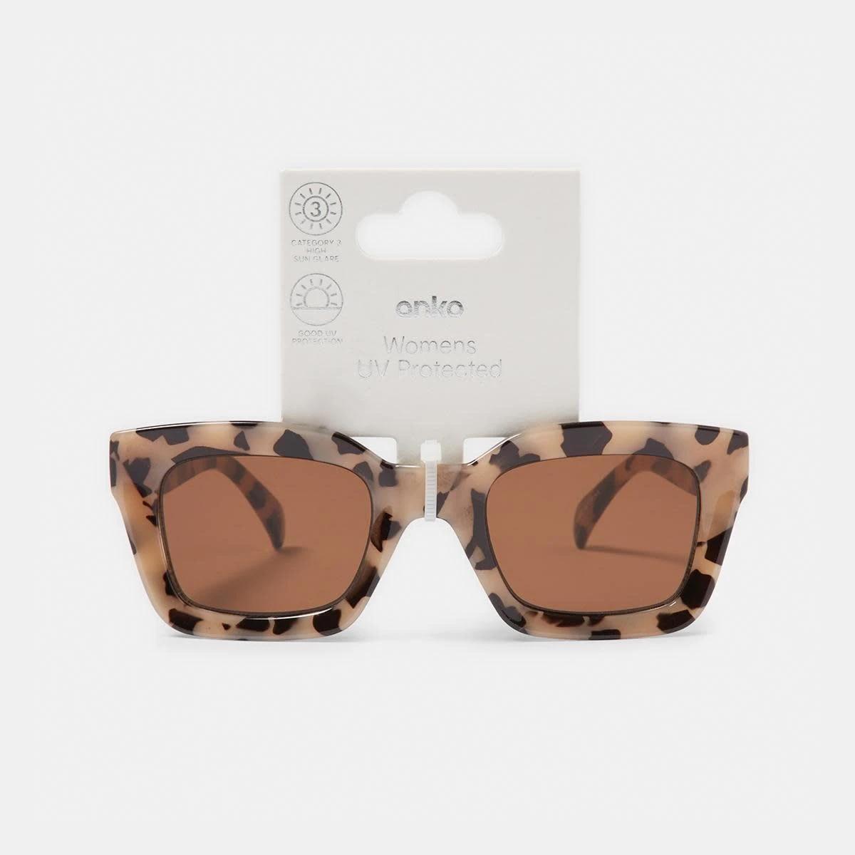 5 Rectangle Frame Sunglasses Mlky Trt, 5 of 5