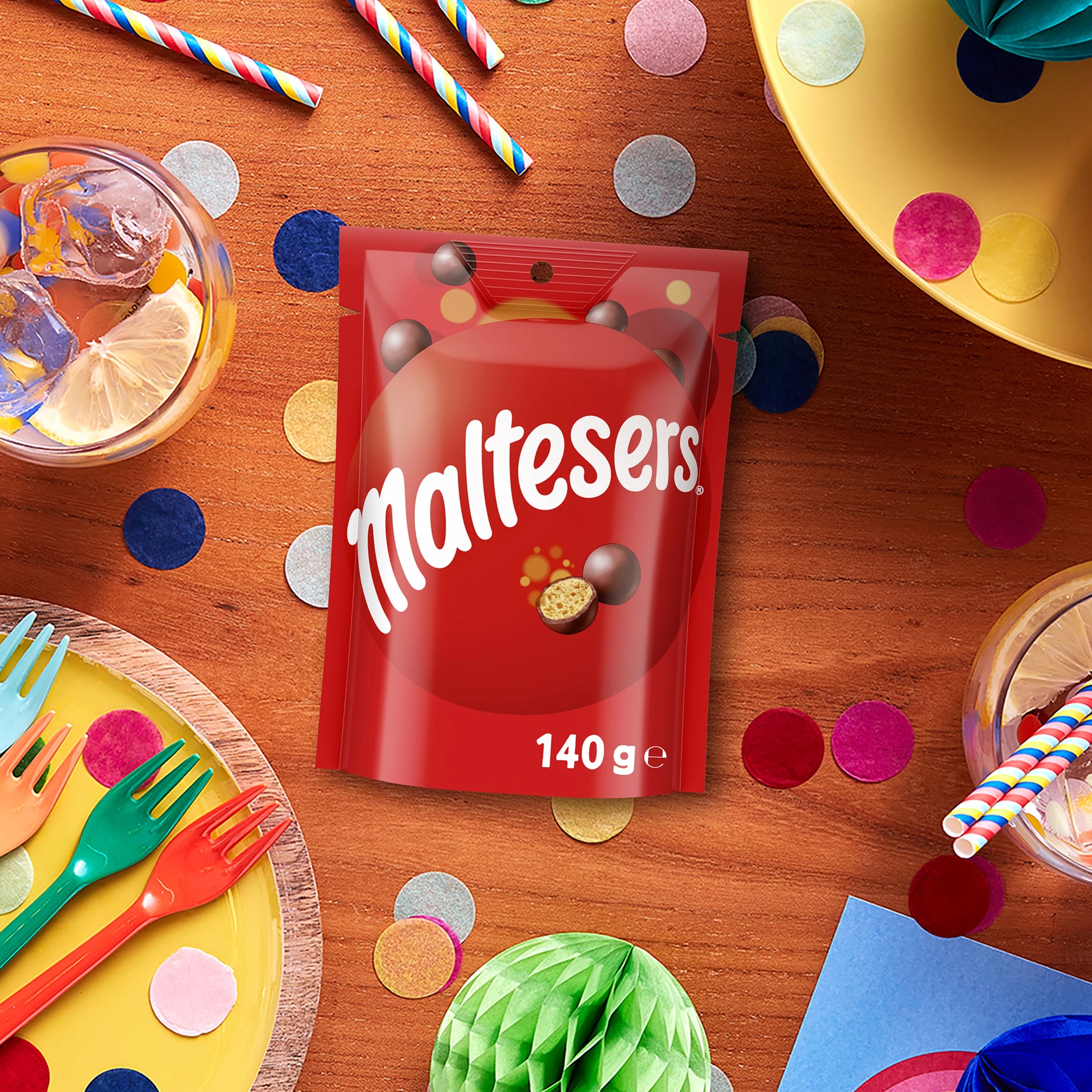 4 Maltesers Milk Chocolate Snack and Share Bag 140g, 4 of 7