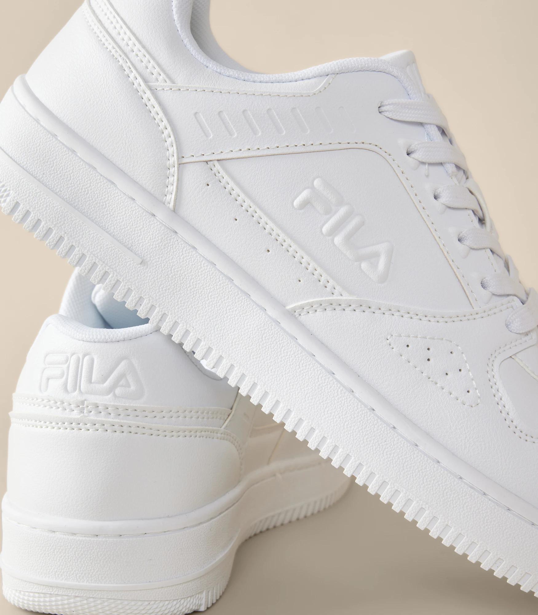 5 Womens Fila Aquino Sneaker WHITE, 5 of 6