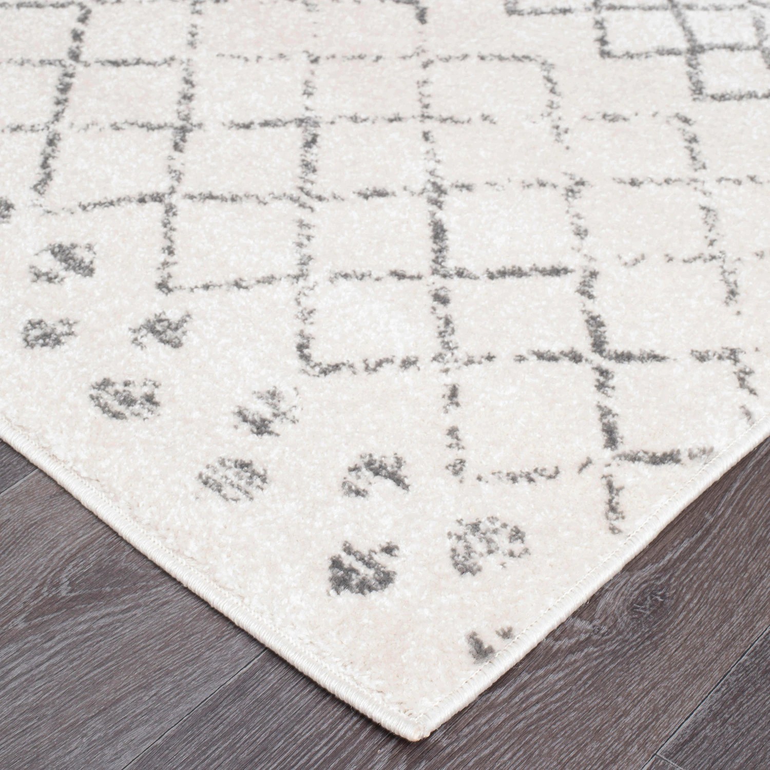 3 Common Ground Rugs Bluebay 454 330x240 cm Rug - White, 3 of 6