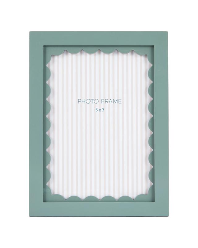 Scallop Photo Frame - 5in. x 7in., G