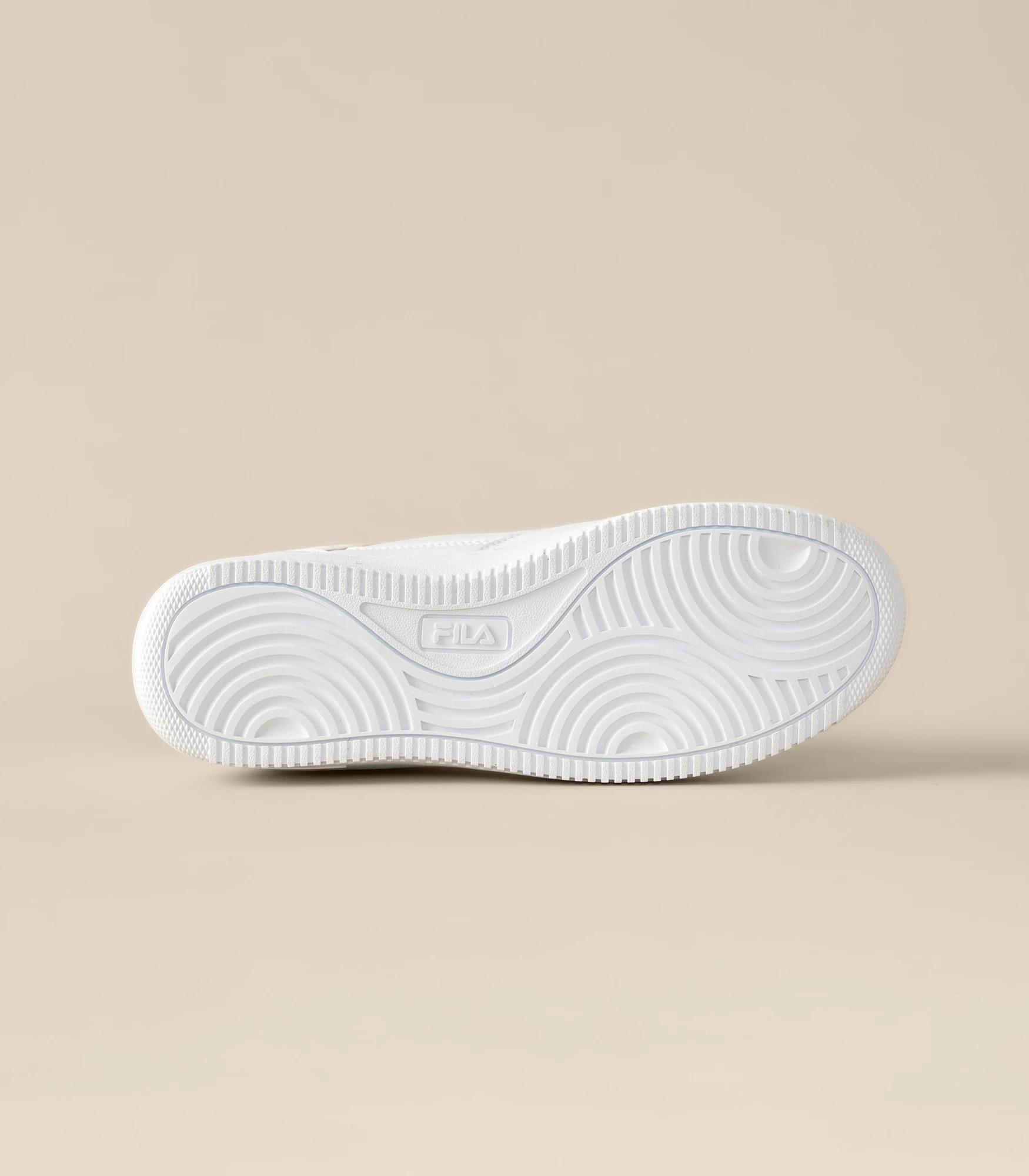 4 Womens Fila Aquino Sneaker WHITE, 4 of 6