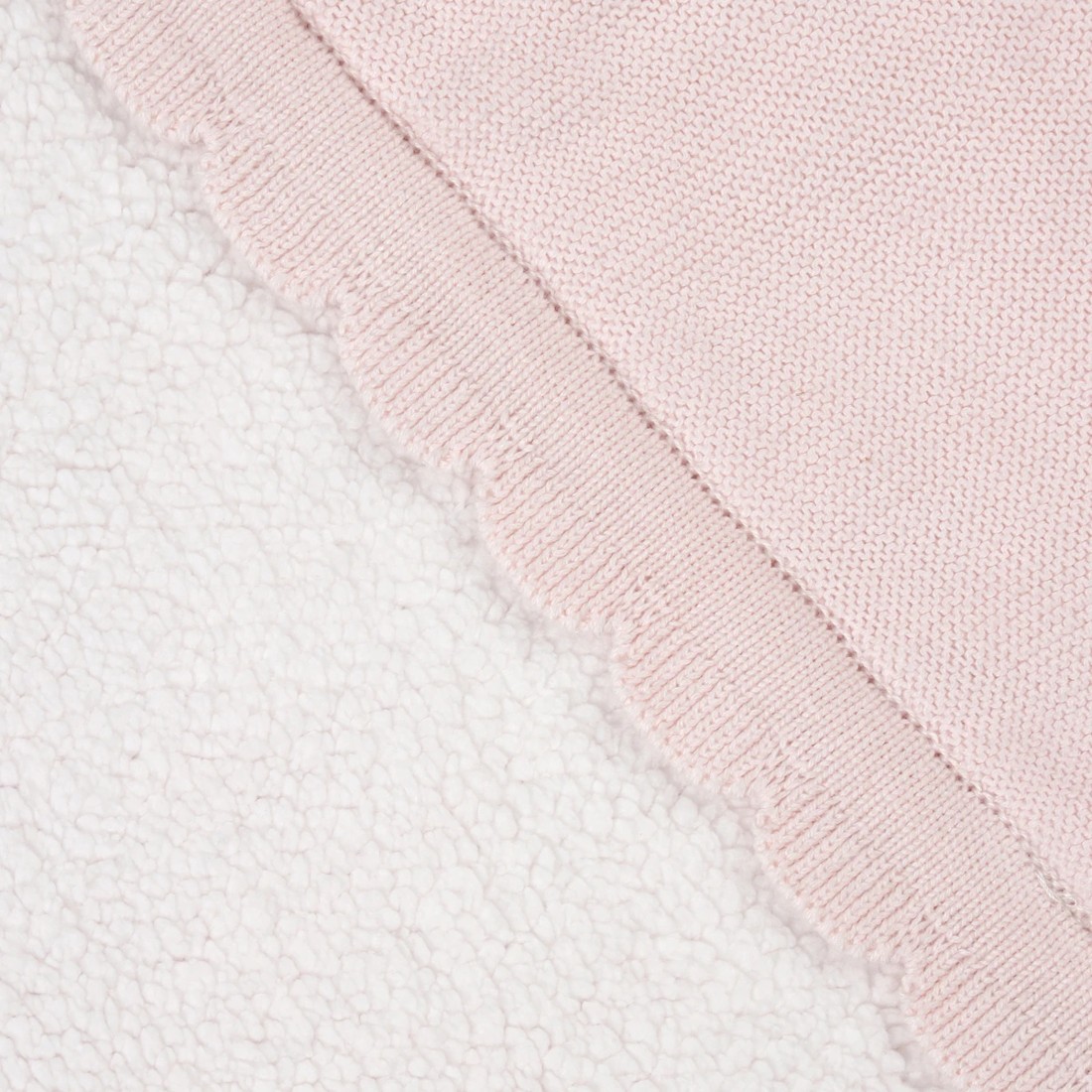 3 Scallop Edge Blanket - Pink, 3 of 4