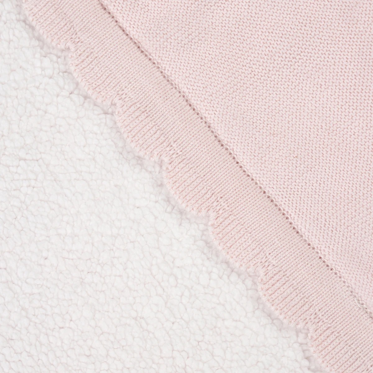3 Scallop Edge Blanket - Pink, 3 of 4
