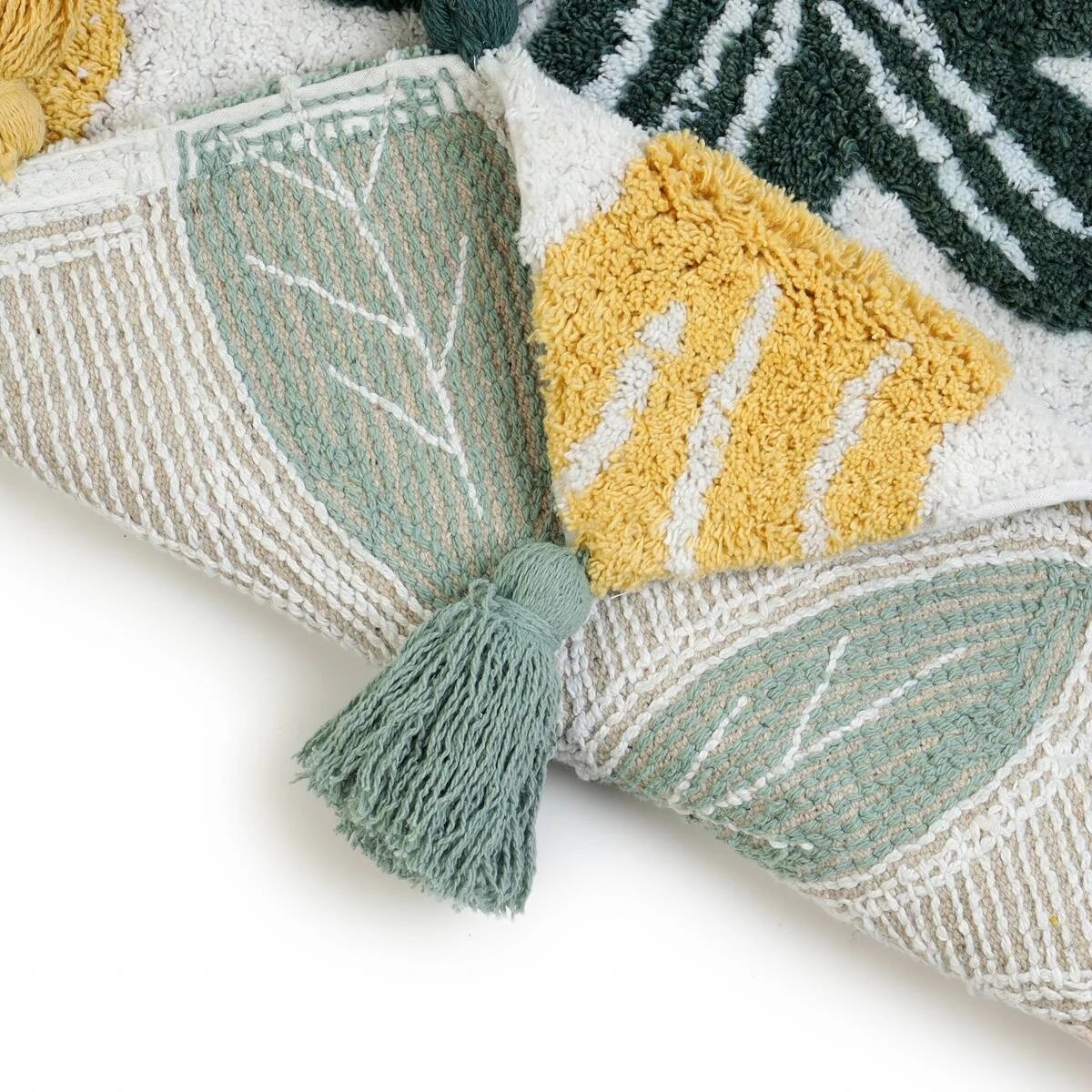 2 Floral Rectangle Bath Mat, 2 of 5