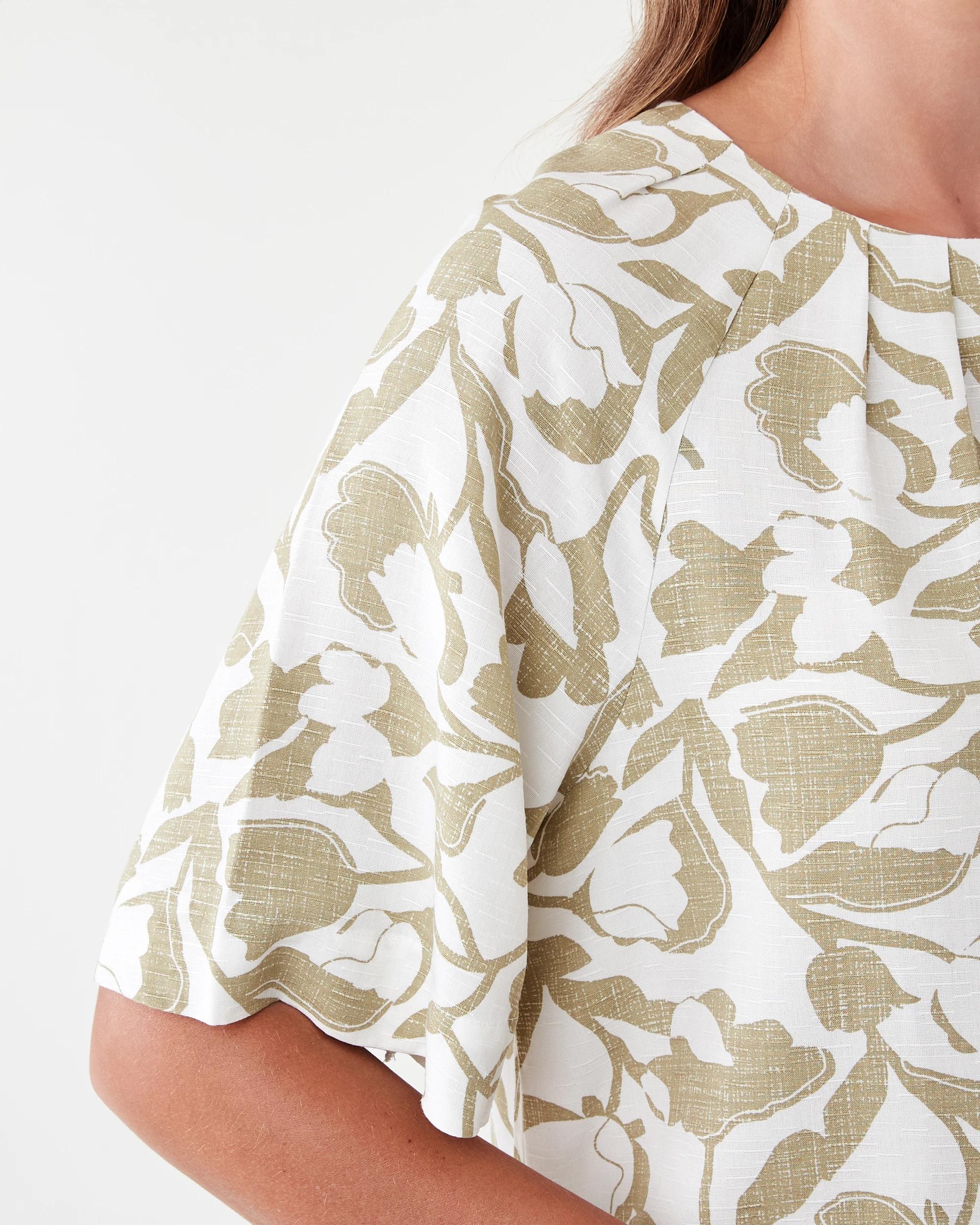 6 Short Sleeve Tuck Top Green Flrl, 6 of 7