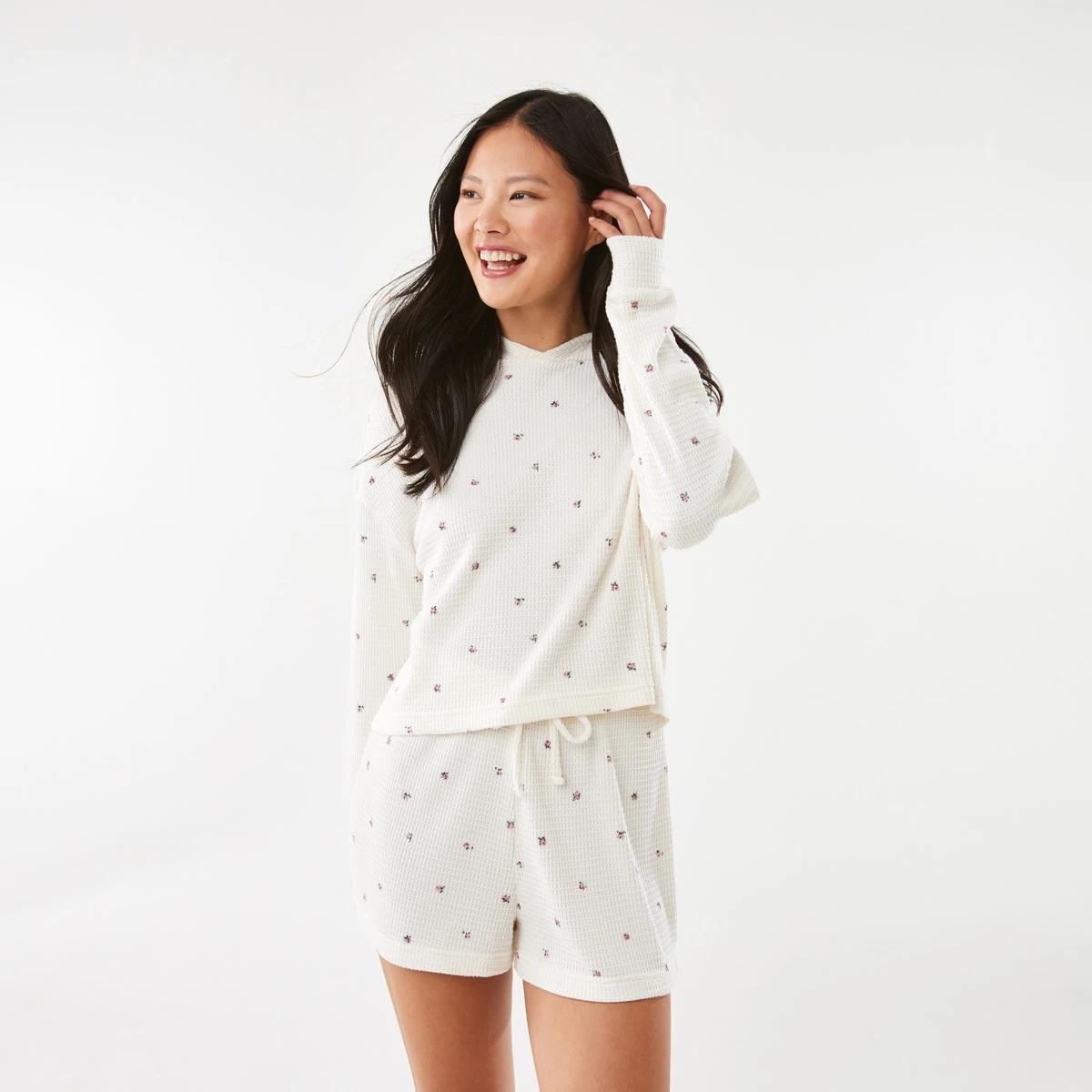 1 Waffle Top and Shorts Pyjama Set Wntr Ditsy, 1 of 8