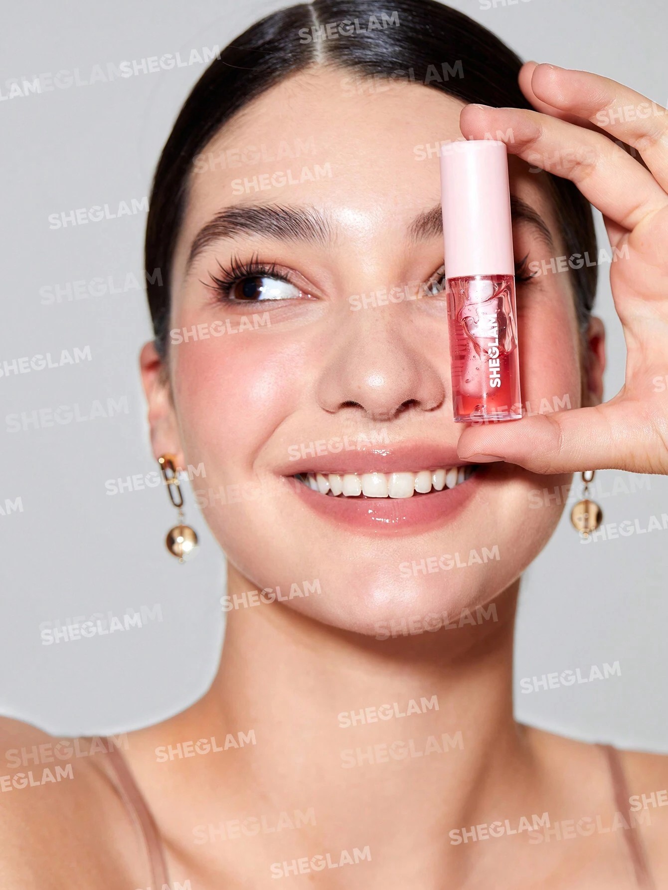 2 SHEGLAM Jelly Wow Hydrating Lip Oil - Berry Involved, 2 of 5