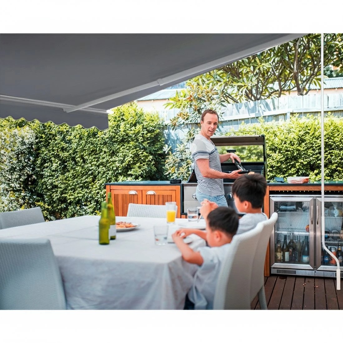 4 Instahut Retractable Folding Arm Awning Motorised Sunshade 3Mx2.5M Pearl - Grey, 4 of 6