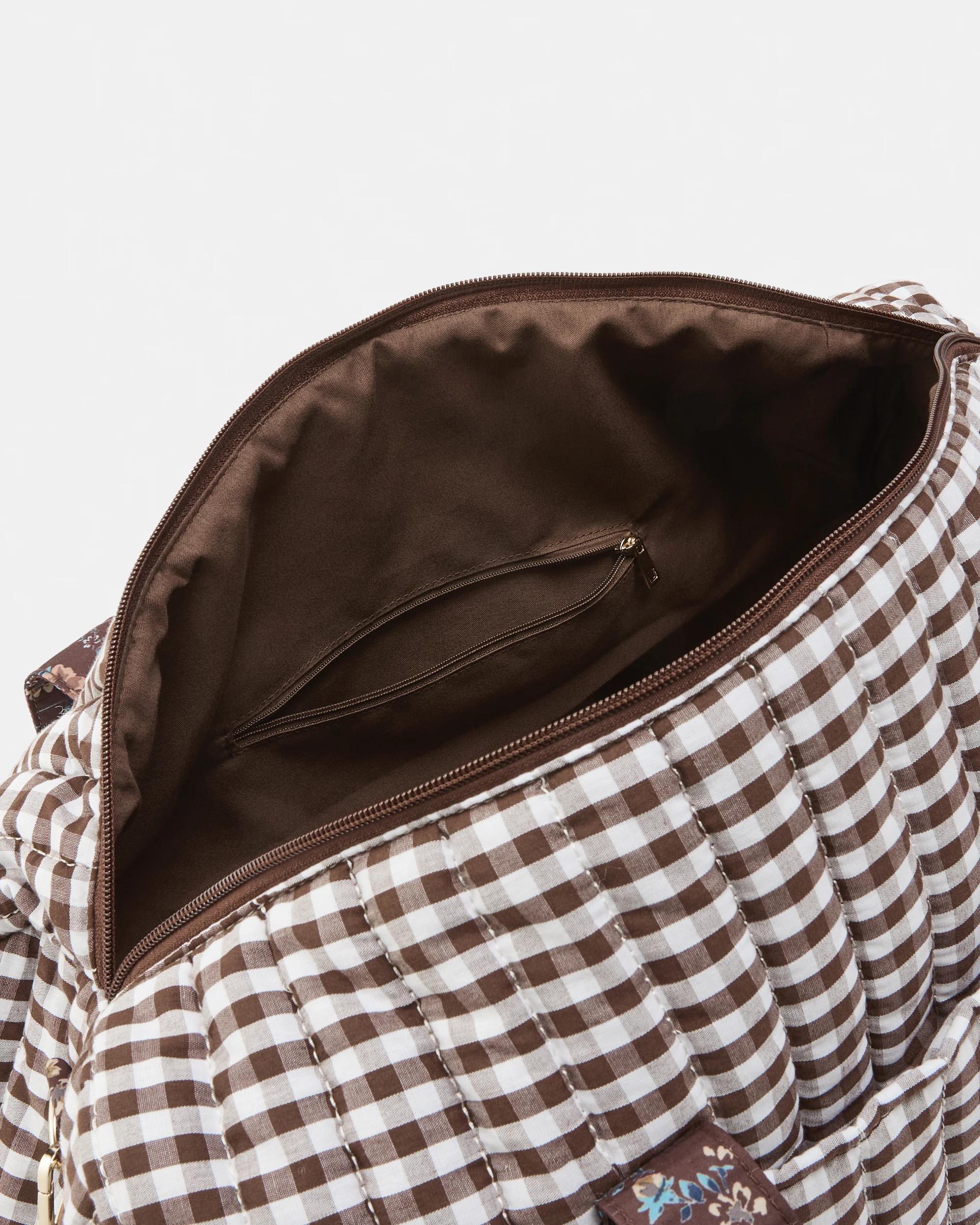 6 Quilted Weekender Bag Choc Ging, 6 of 7