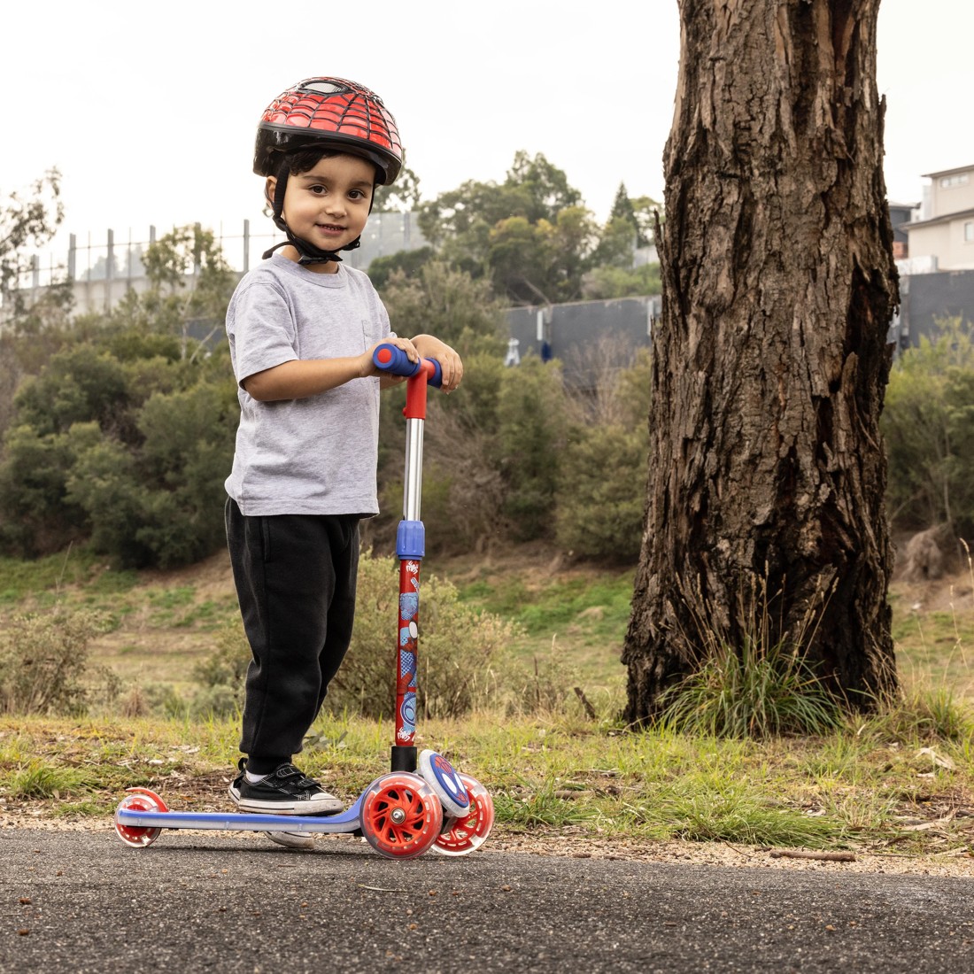 6 Spidey and His Amazing Friends Light & Sound Tri Scooter, 6 of 6