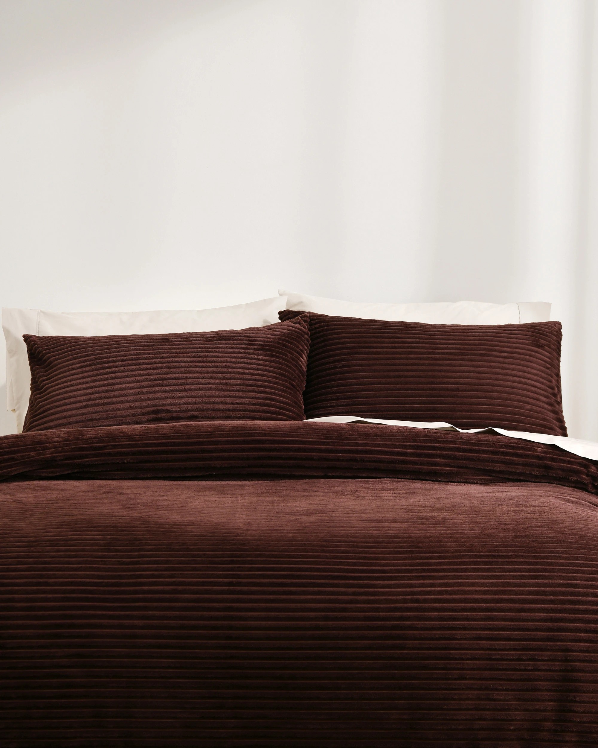 2 Dreamaker Embossed Fleece Quilt Cover Set - Single Bed - Chocolate, 2 of 6