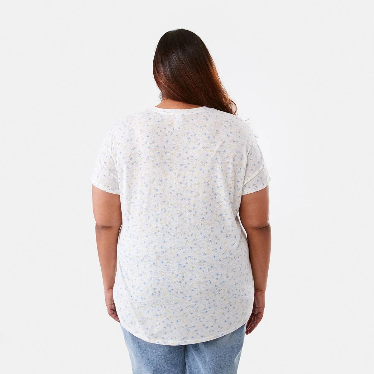 3 Curve Short Sleeve Print V-neck T-shirt Ditsy, 3 of 6