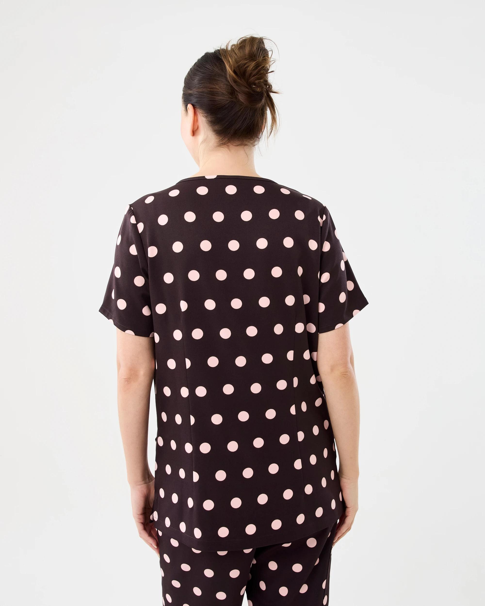 3 Workwear Print Scrub Top Brn Dots, 3 of 6
