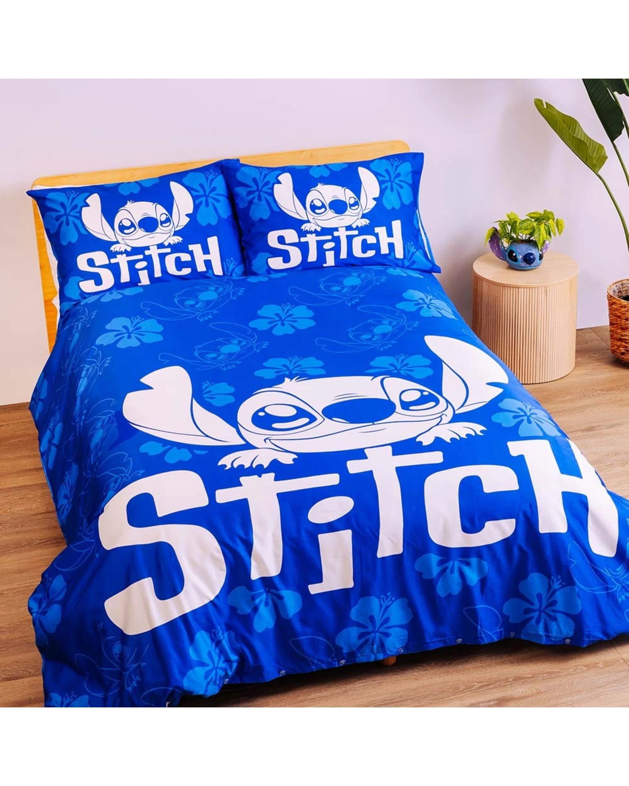 2 Disney - Lilo & Stitch - Stitch Hibiscus Quilt Cover Set - Queen - Blue, 2 of 3