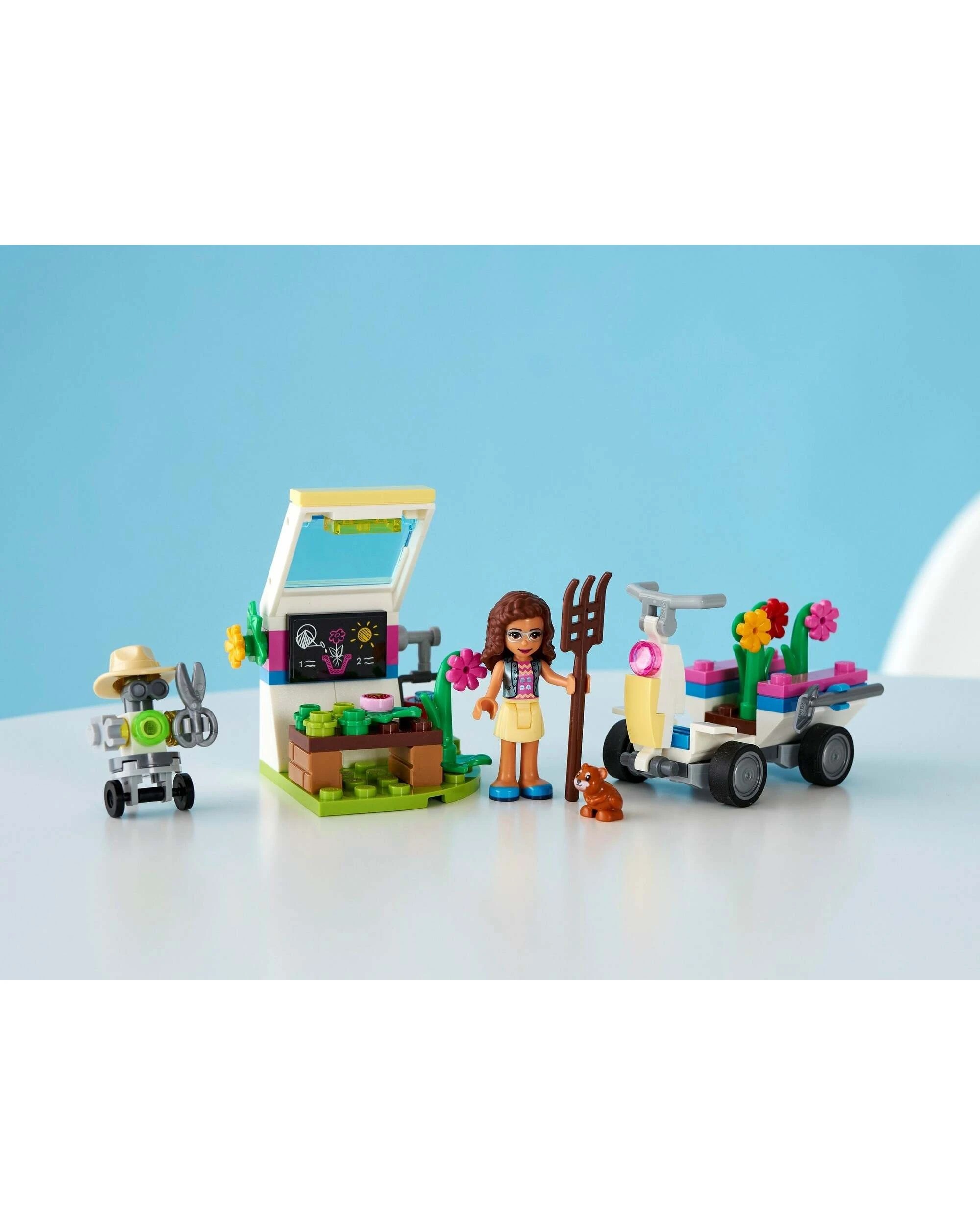 2 LEGO 41425 Olivia's Flower Garden Playset - Greenhouse & Truck, 2 of 5
