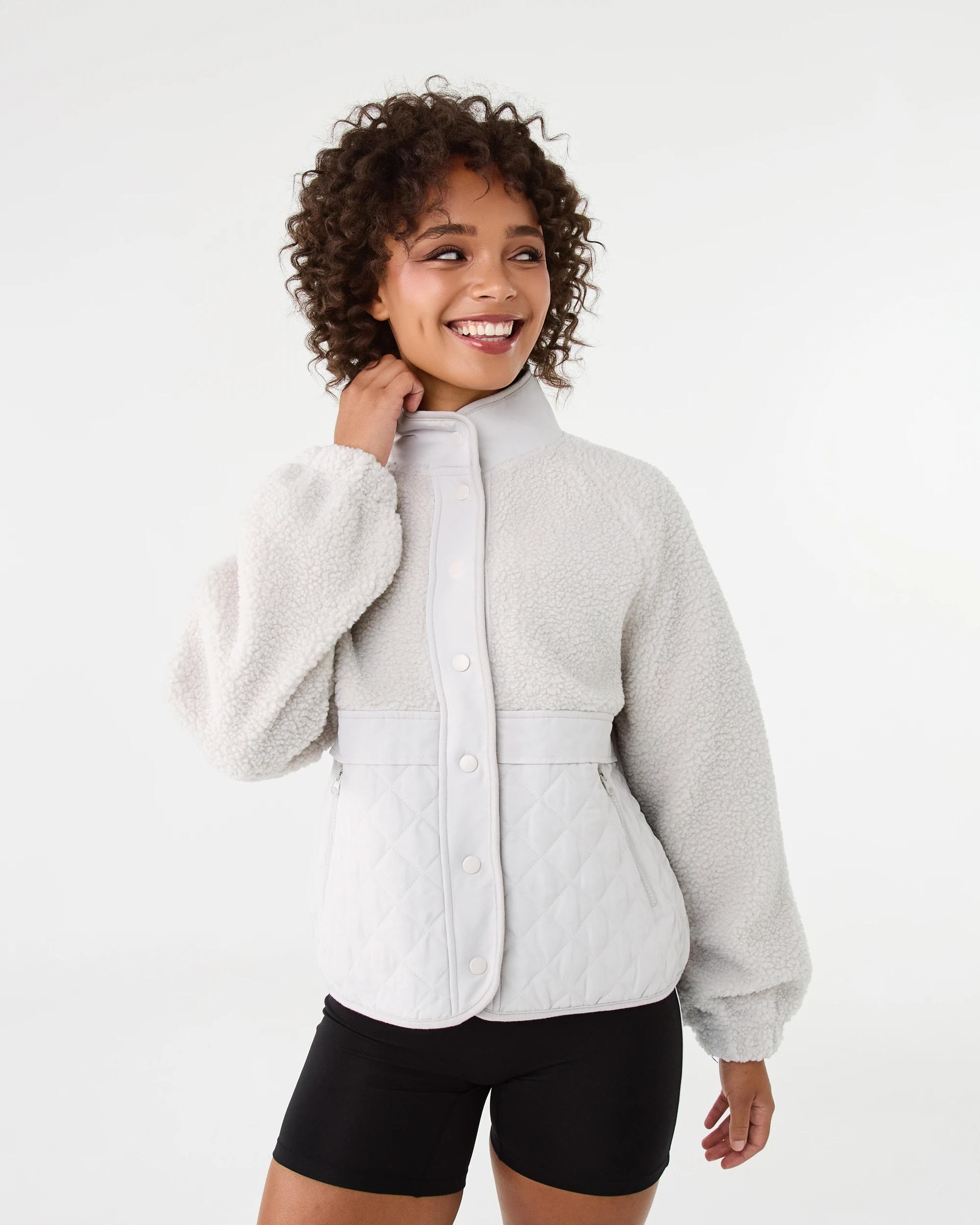 1 Active Womens Contrast Sherpa Quilted Jacket Peak Grey, 1 of 8