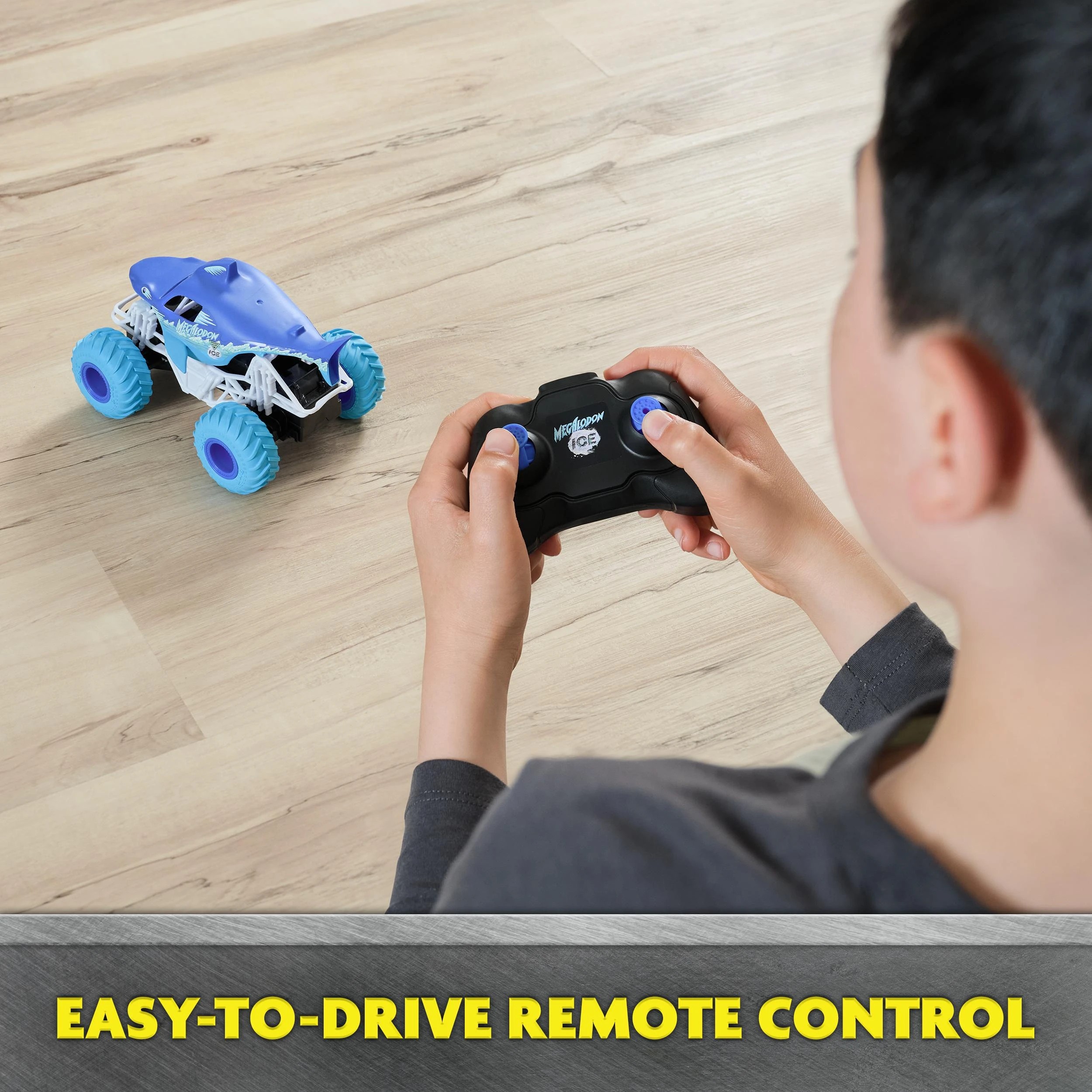 4 Monster Jam Megalodon Ice 1:24 RC, 4 of 6