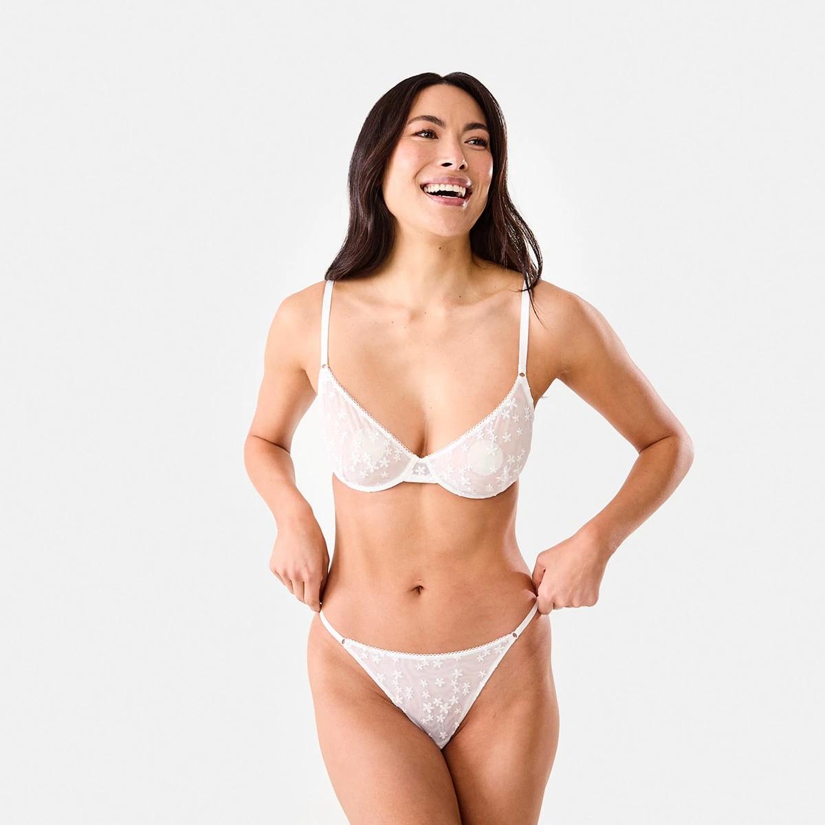 7 Co-ordinated Soft Cup Mesh Underwire Bra White, 7 of 7