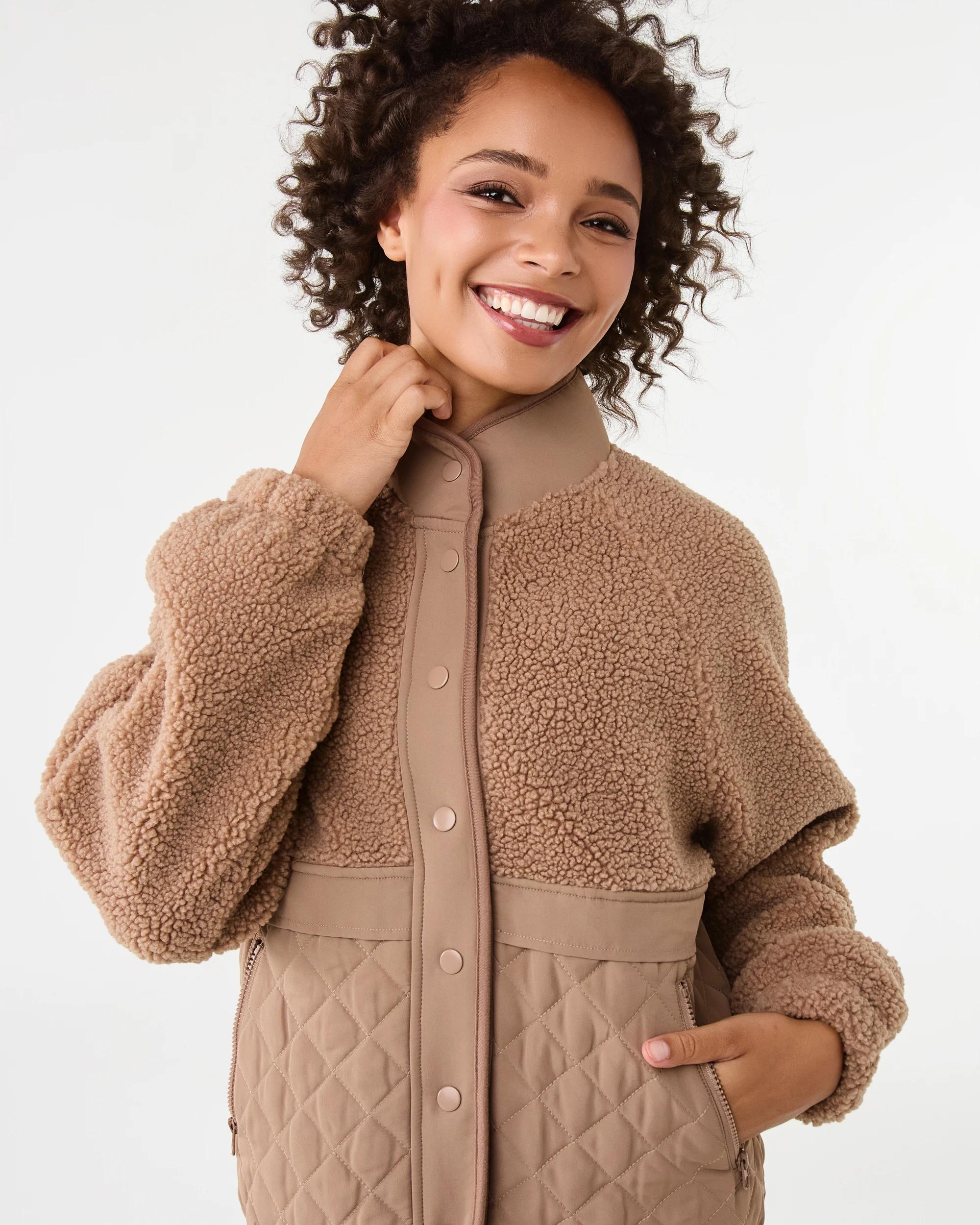 5 Active Womens Contrast Sherpa Quilted Jacket Mud Mush, 5 of 9