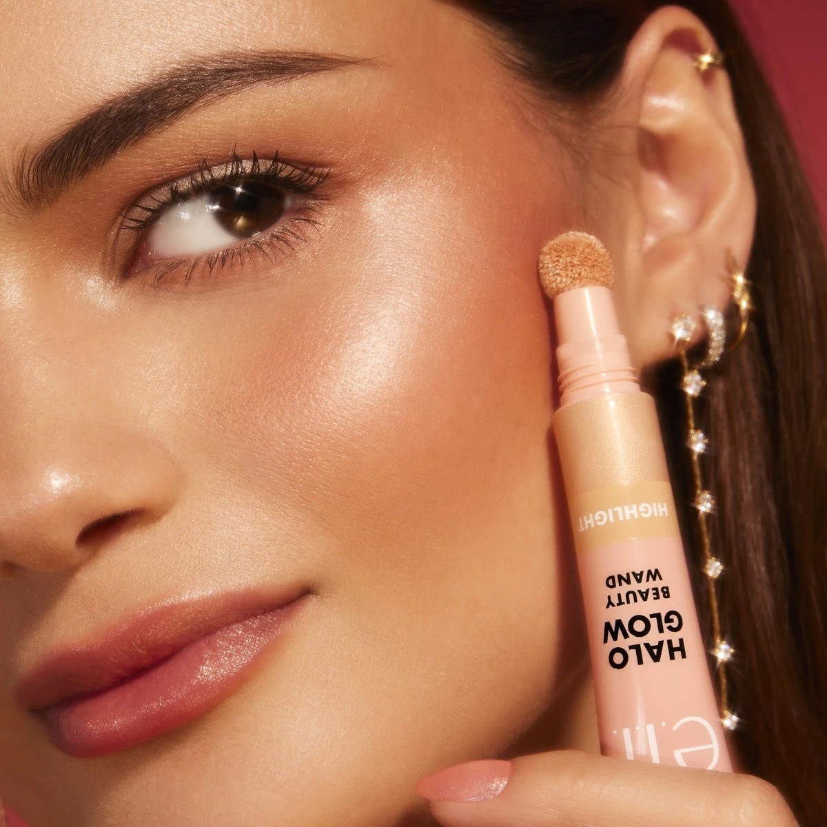 6 e.l.f. Halo Glow Highlight Beauty Wand - Champagne Campaign, 6 of 7