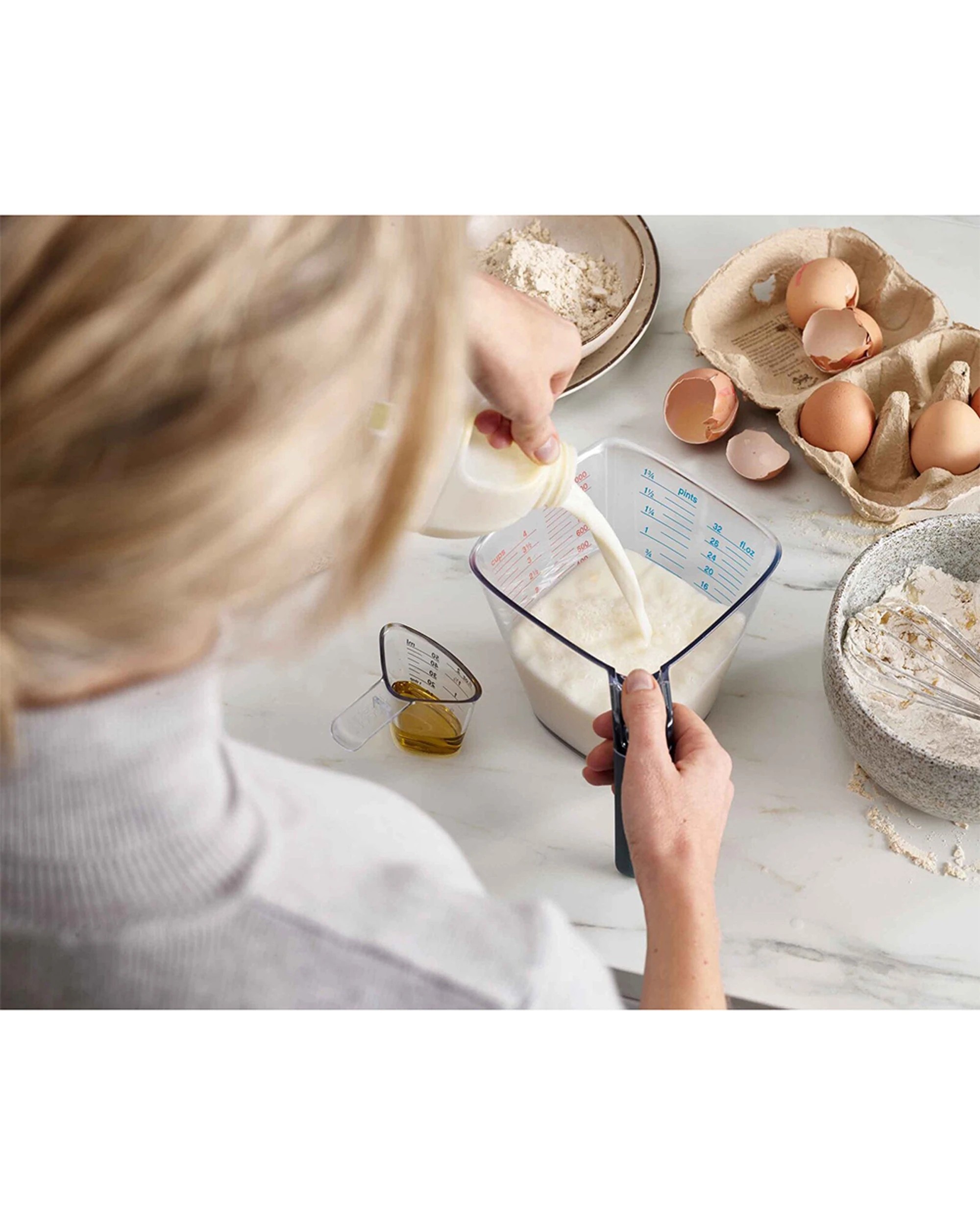 3 Joseph Joseph Align 2-Piece Easy-Read Measuring Jug Set - Clear, 3 of 4