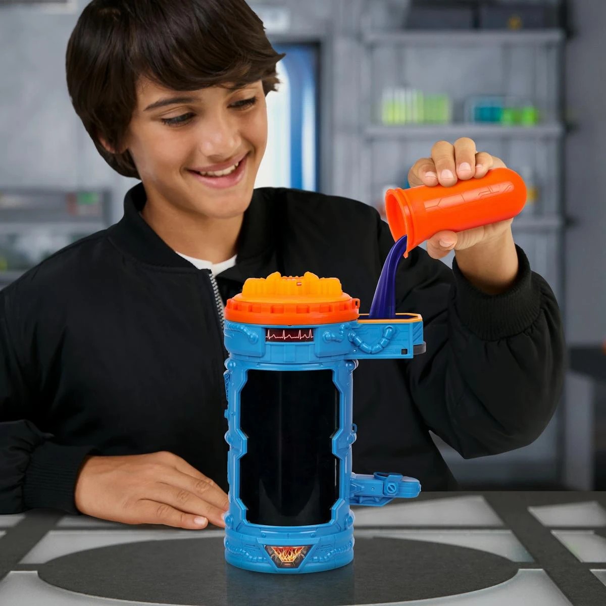 7 MrBeast Lab Mutators S2 Mutation Chamber Fire Panther, 7 of 10