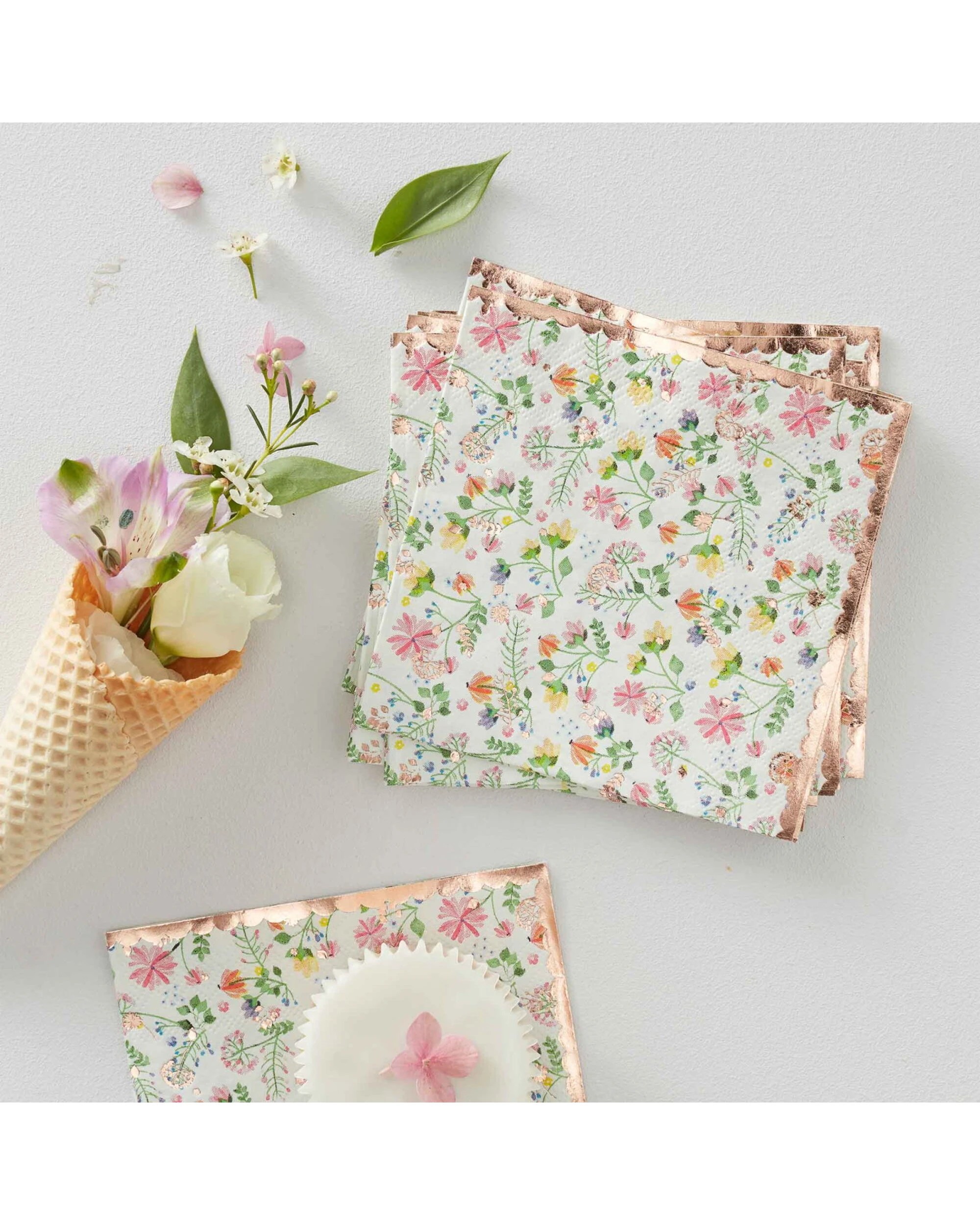 2 Ginger Ray Ginger Ray Ditsy Floral Small Napkins Serviettes Pack of 16 - Multi, 2 of 2