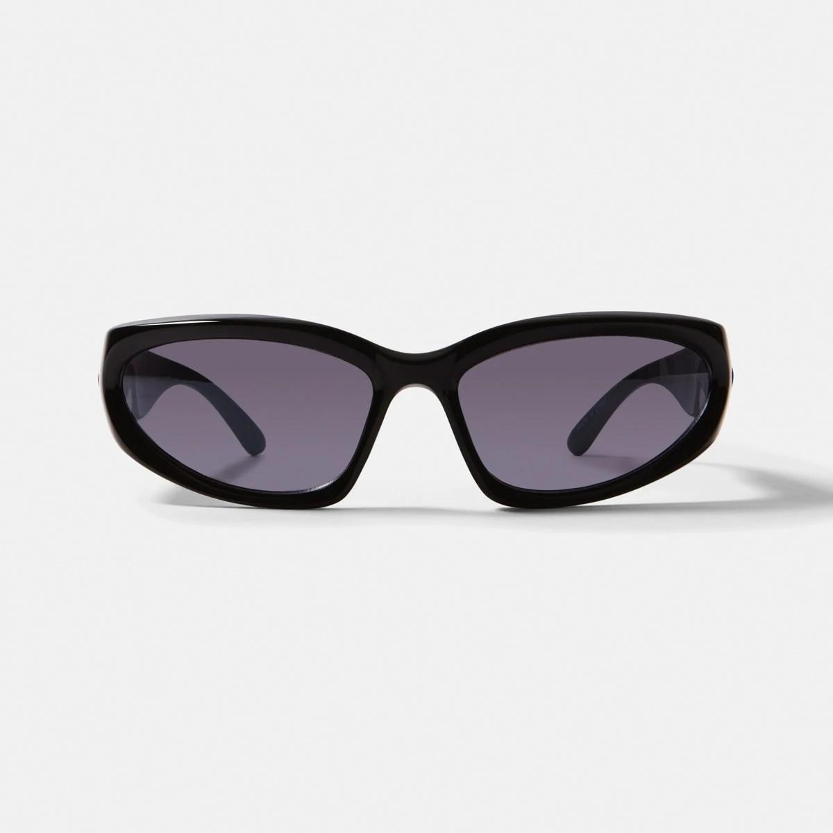 4 Wrap Sunglasses Black, 4 of 6