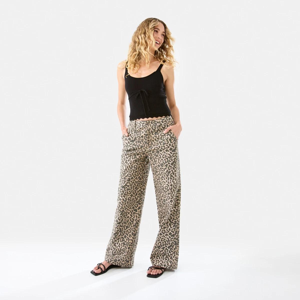 2 Leopard Jeans Leopard, 2 of 10