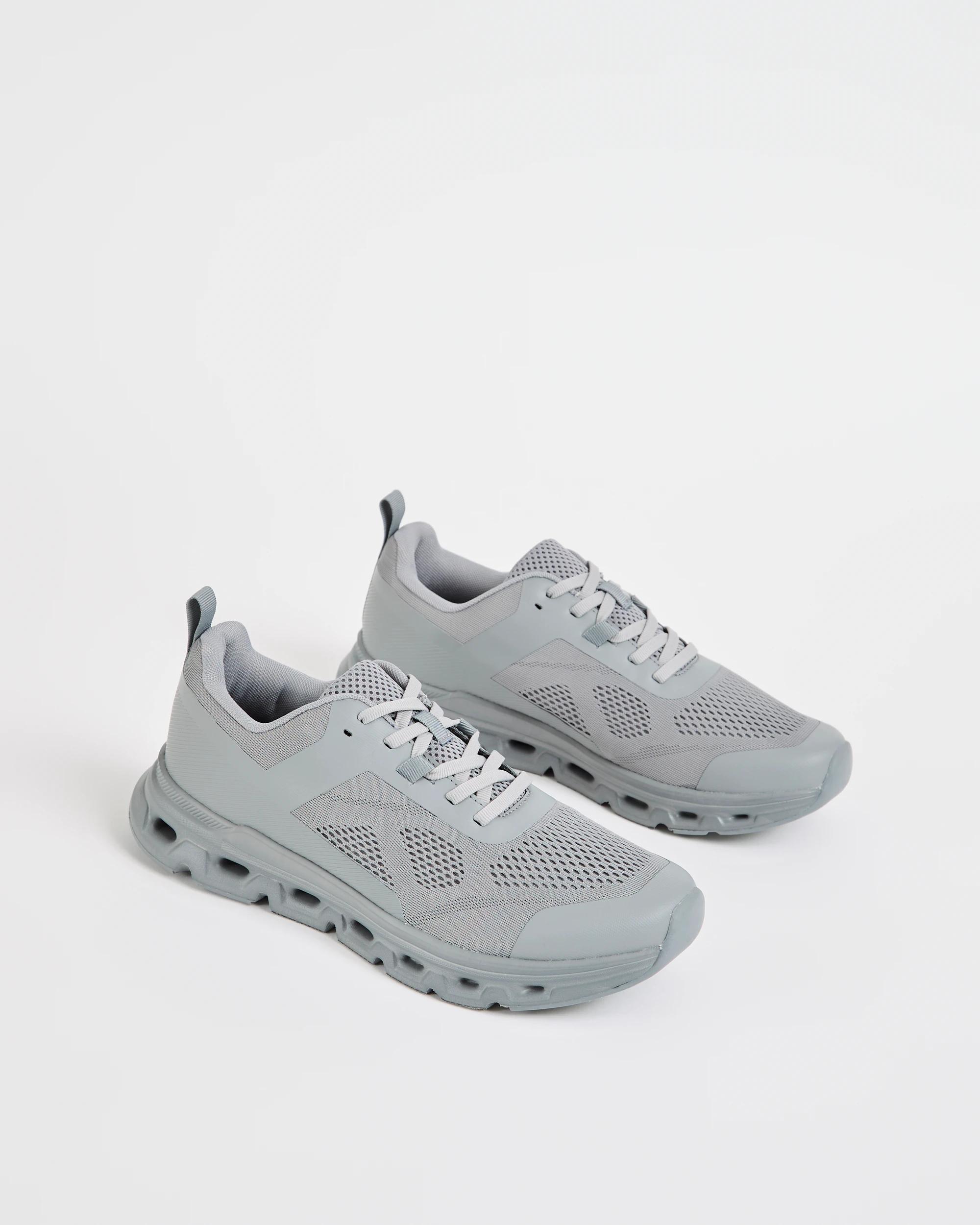 2 Target Man Tread Sports Trainers GREY, 2 of 3
