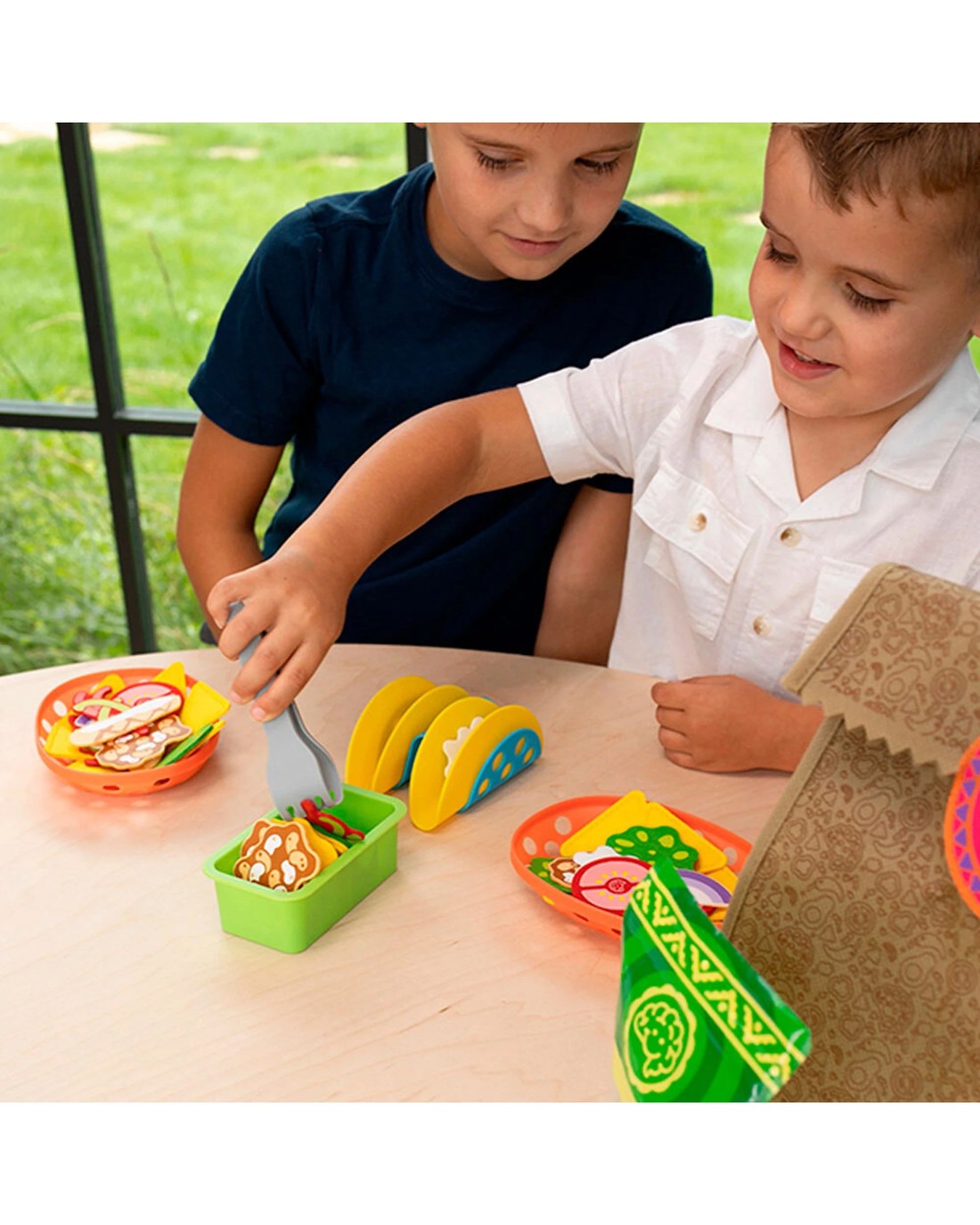 Fat Brain Toys Pretendables Healthy Eating Nacho Activity Play Set Kids ...