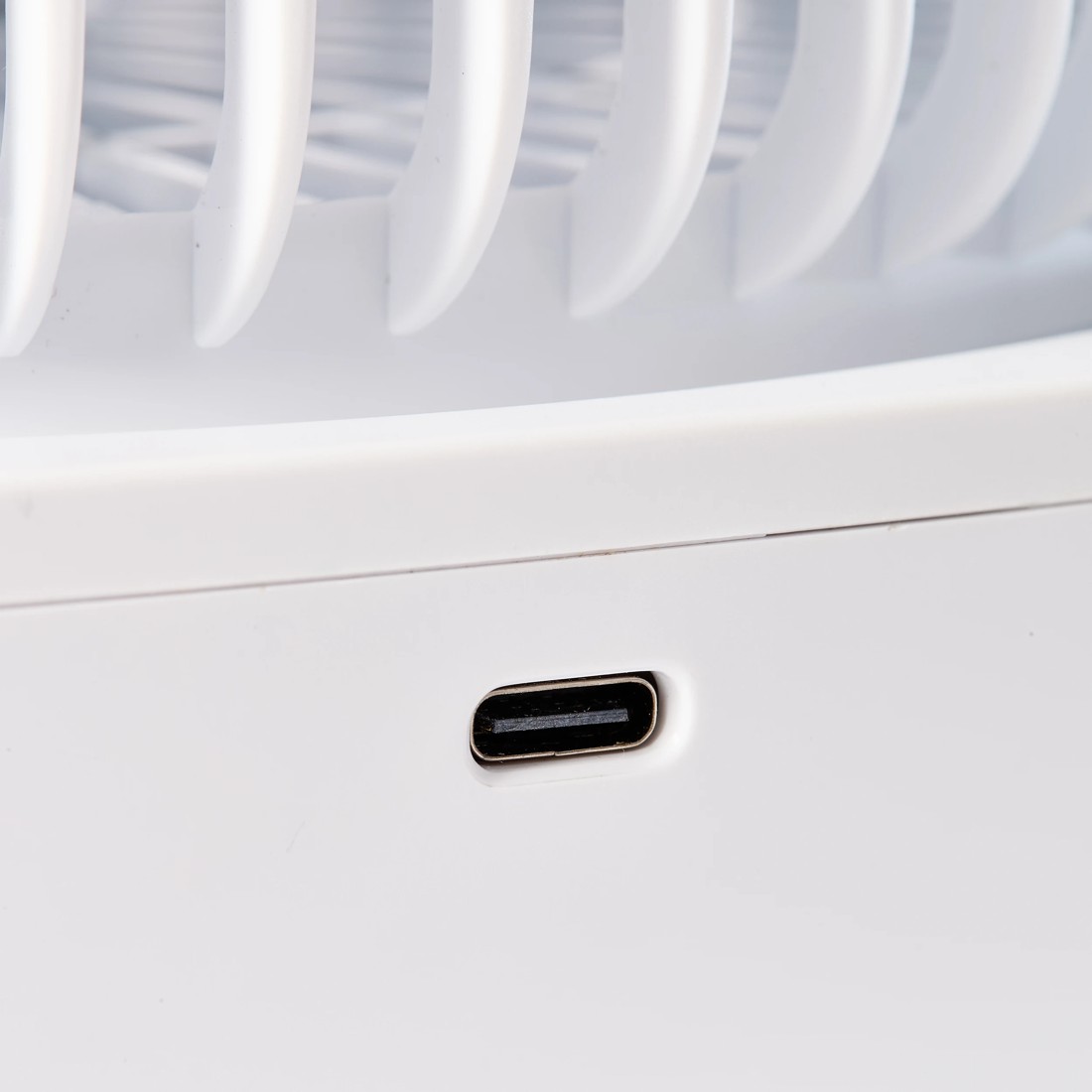 9 Rechargeable Telescopic Fan, 9 of 9