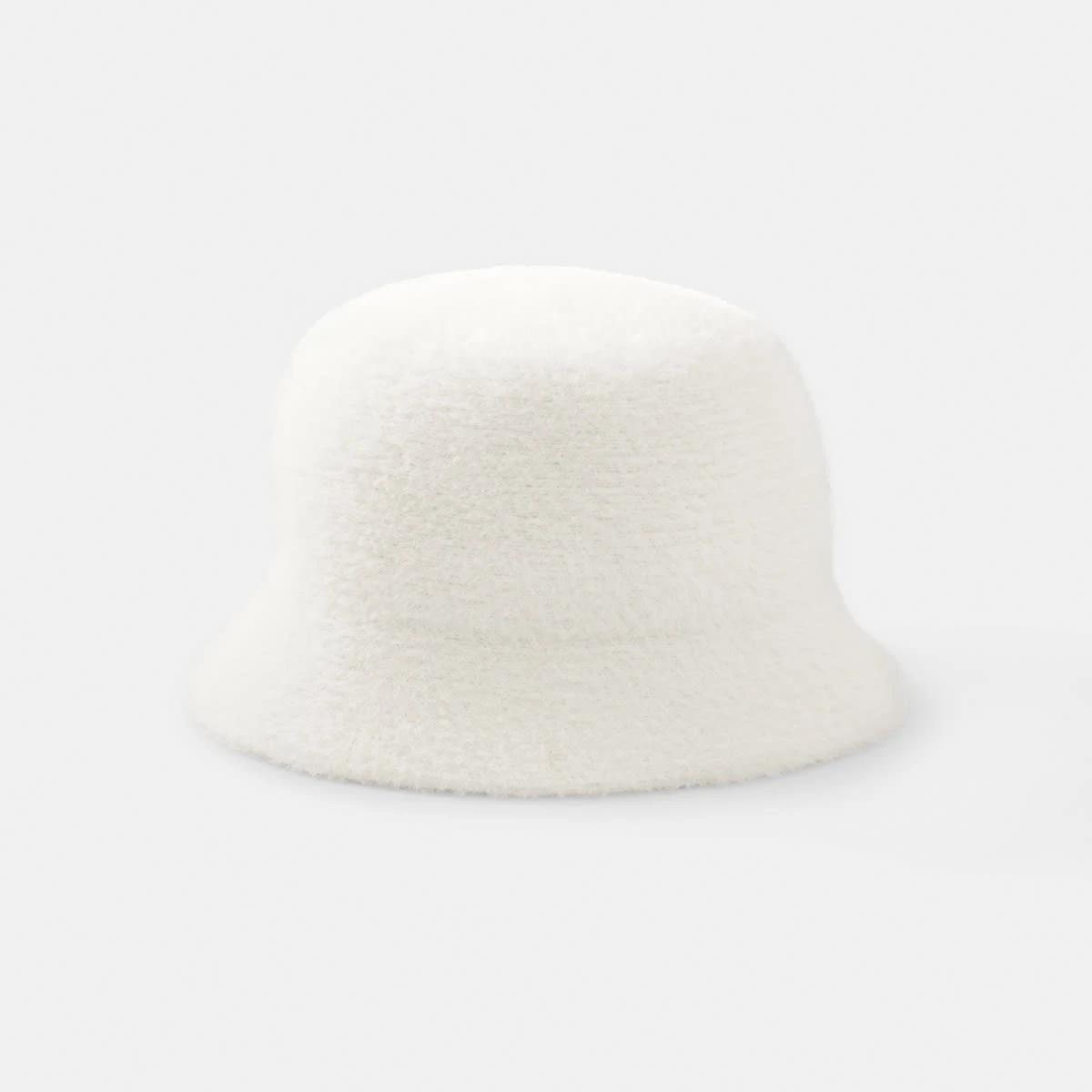 1 Fluffy Bucket Hat Ecru, 1 of 3