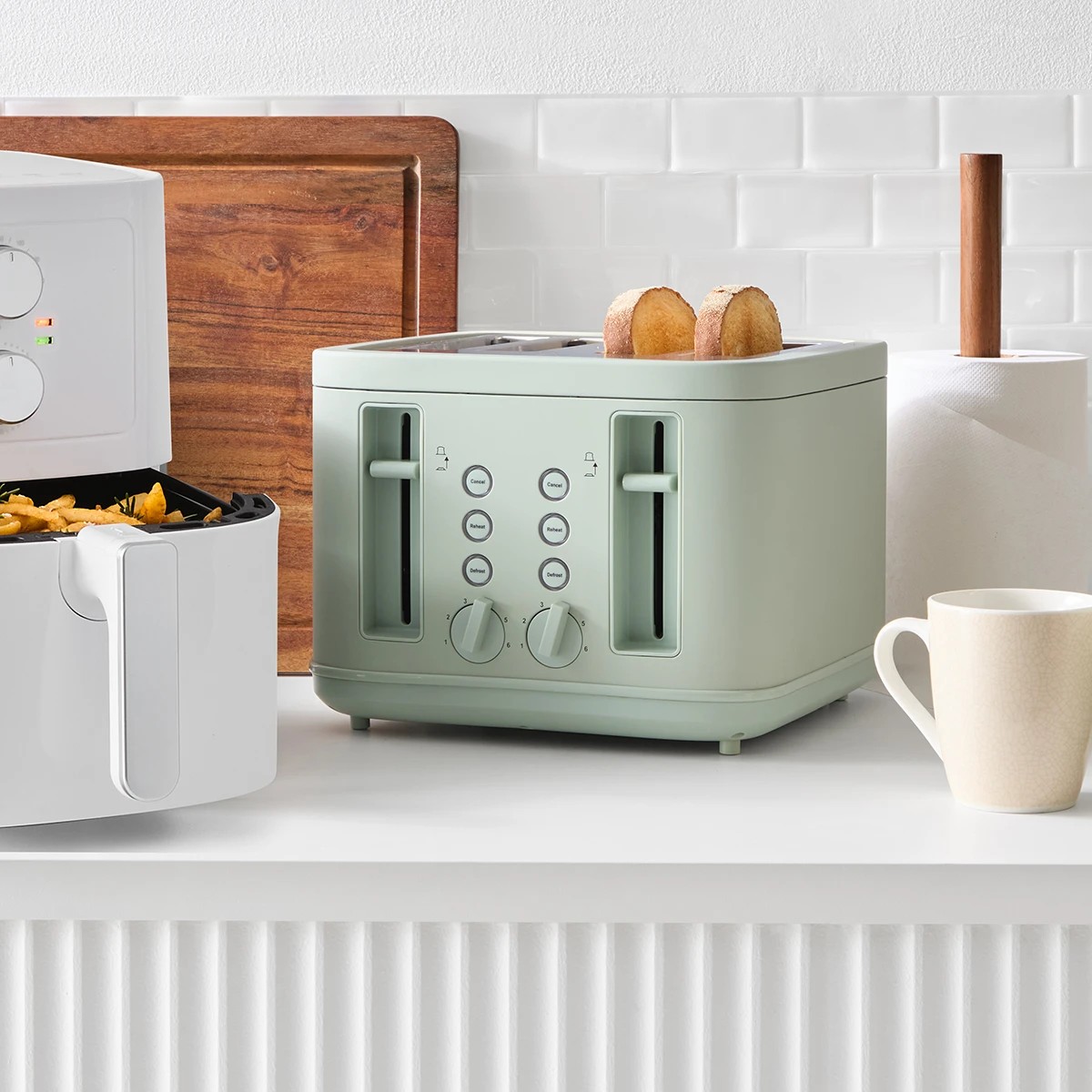 9 4 Slice Soft Touch Toaster - Green, 9 of 9