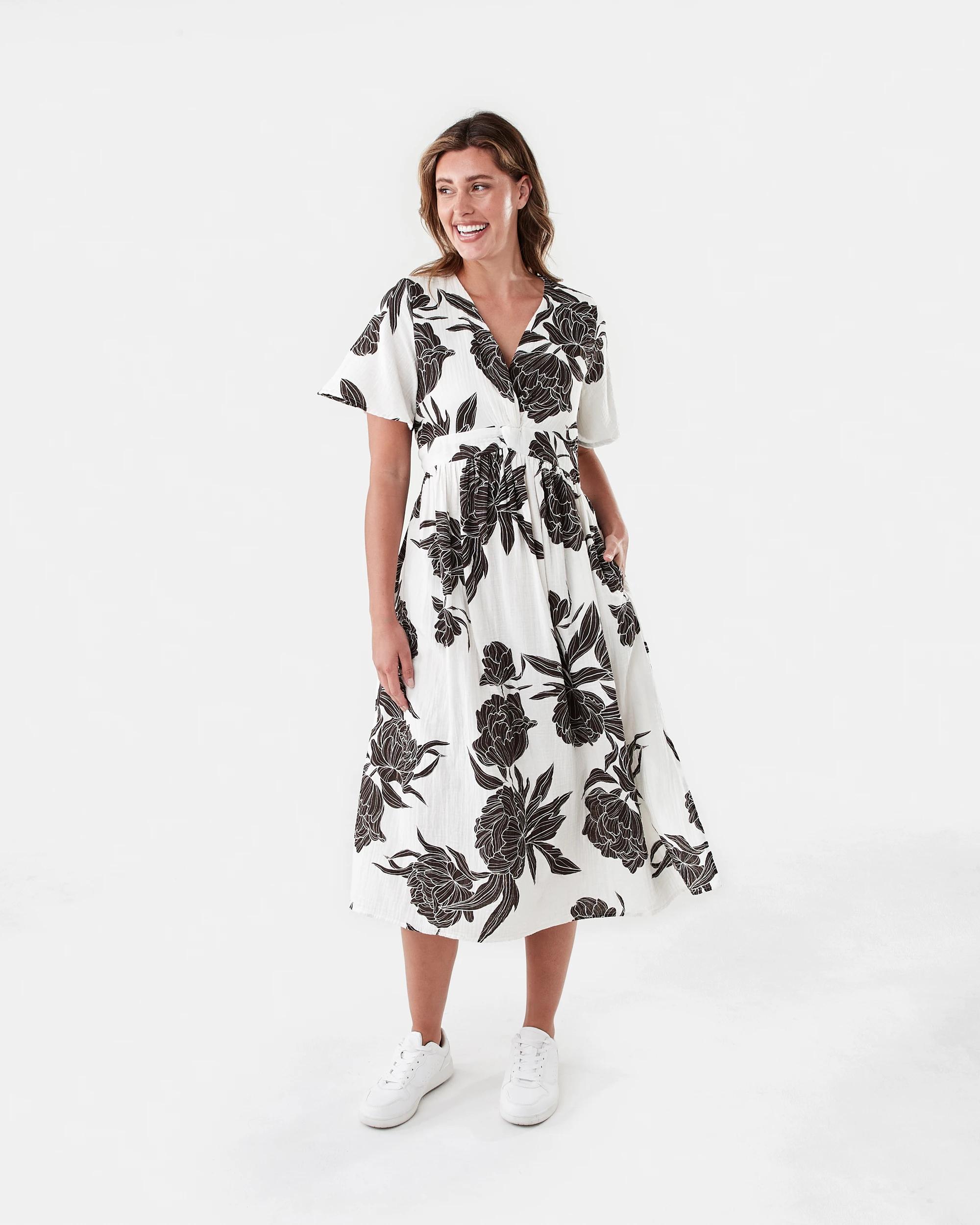 1 Short Sleeve Twist Front Midi Dress Choc Flrl, 1 of 10