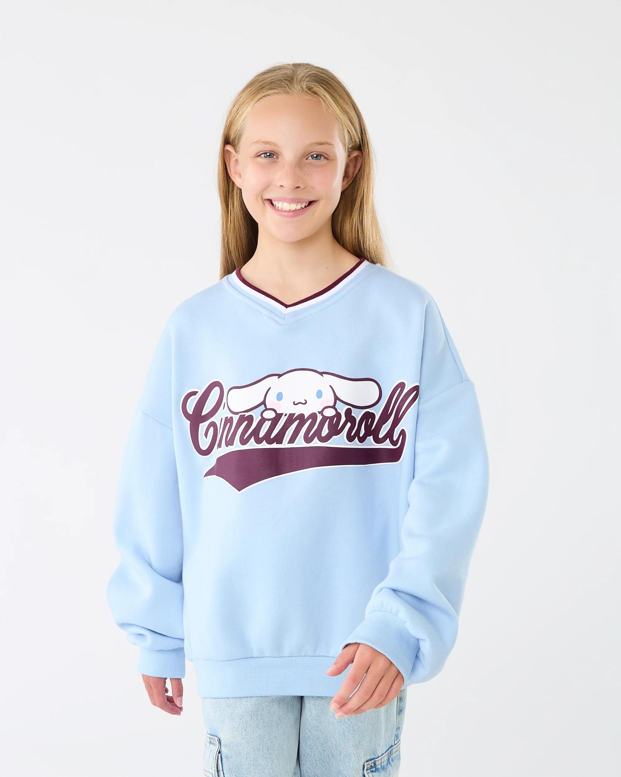 1 Cinnamoroll License Oversized V-Neck Sweatshirt Cinnamorol, 1 of 7