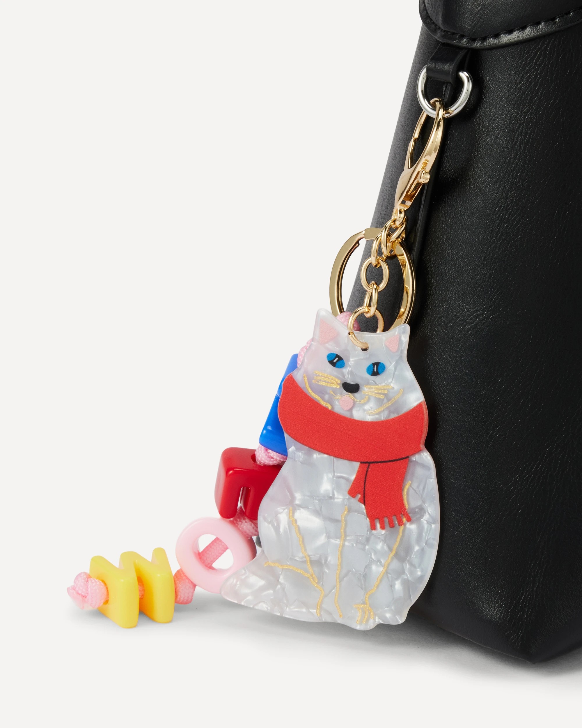 4 Resin Cat Charm Keyring - White and Gold Tone, 4 of 5
