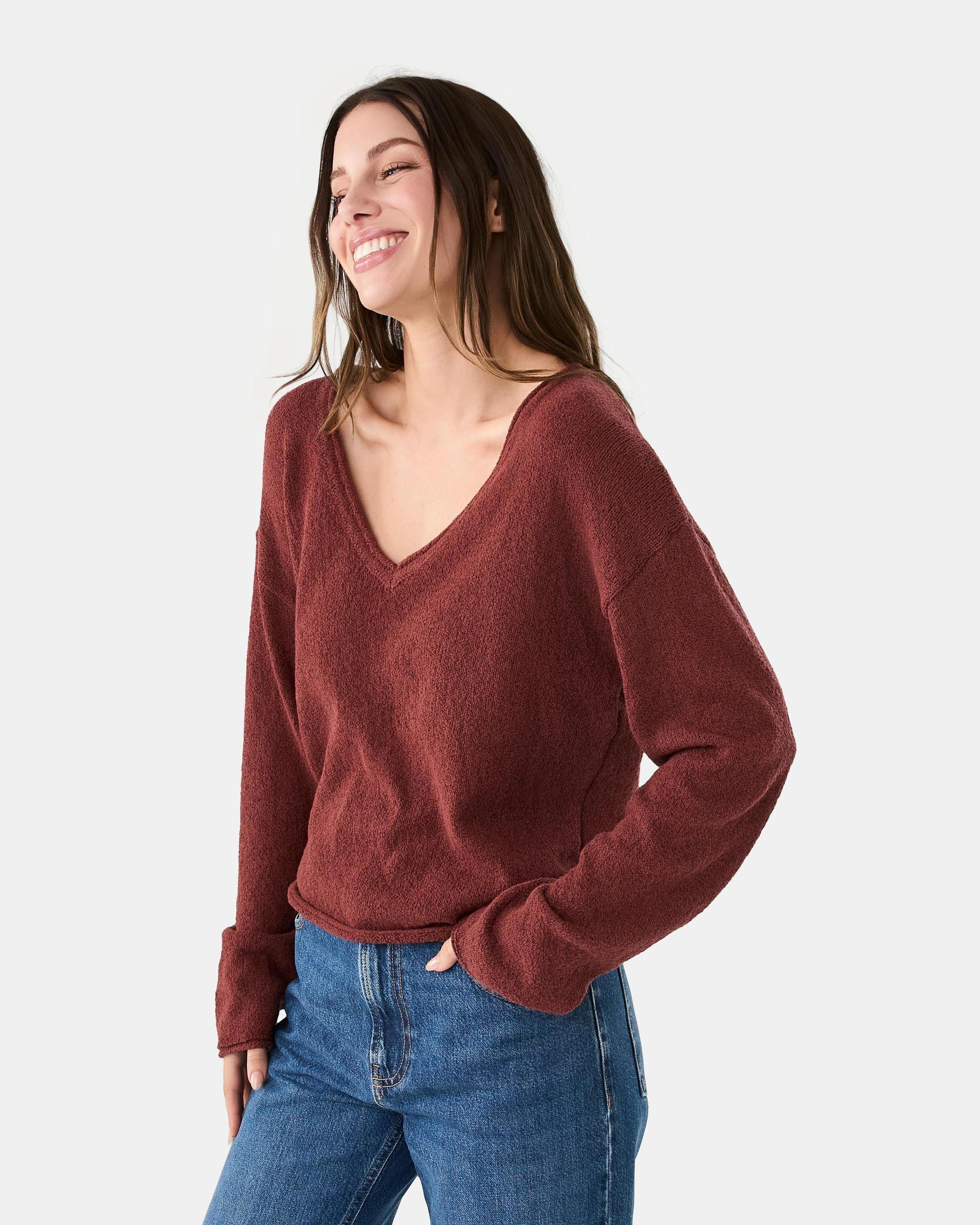 2 Lightweight V-Neck Jumper Burnt Rust, 2 of 7
