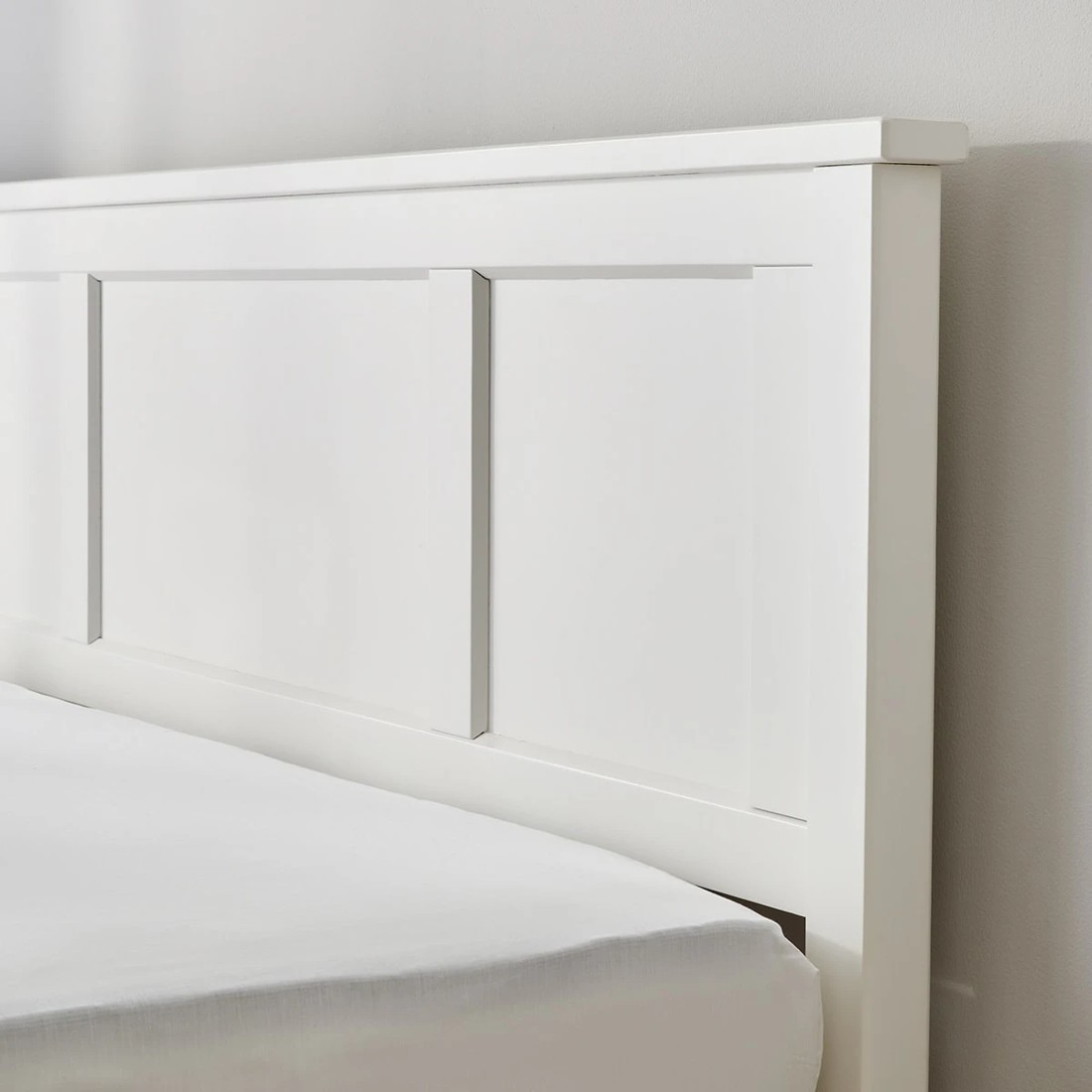 6 Queen Bed Hamptons Bed Frame, 6 of 10