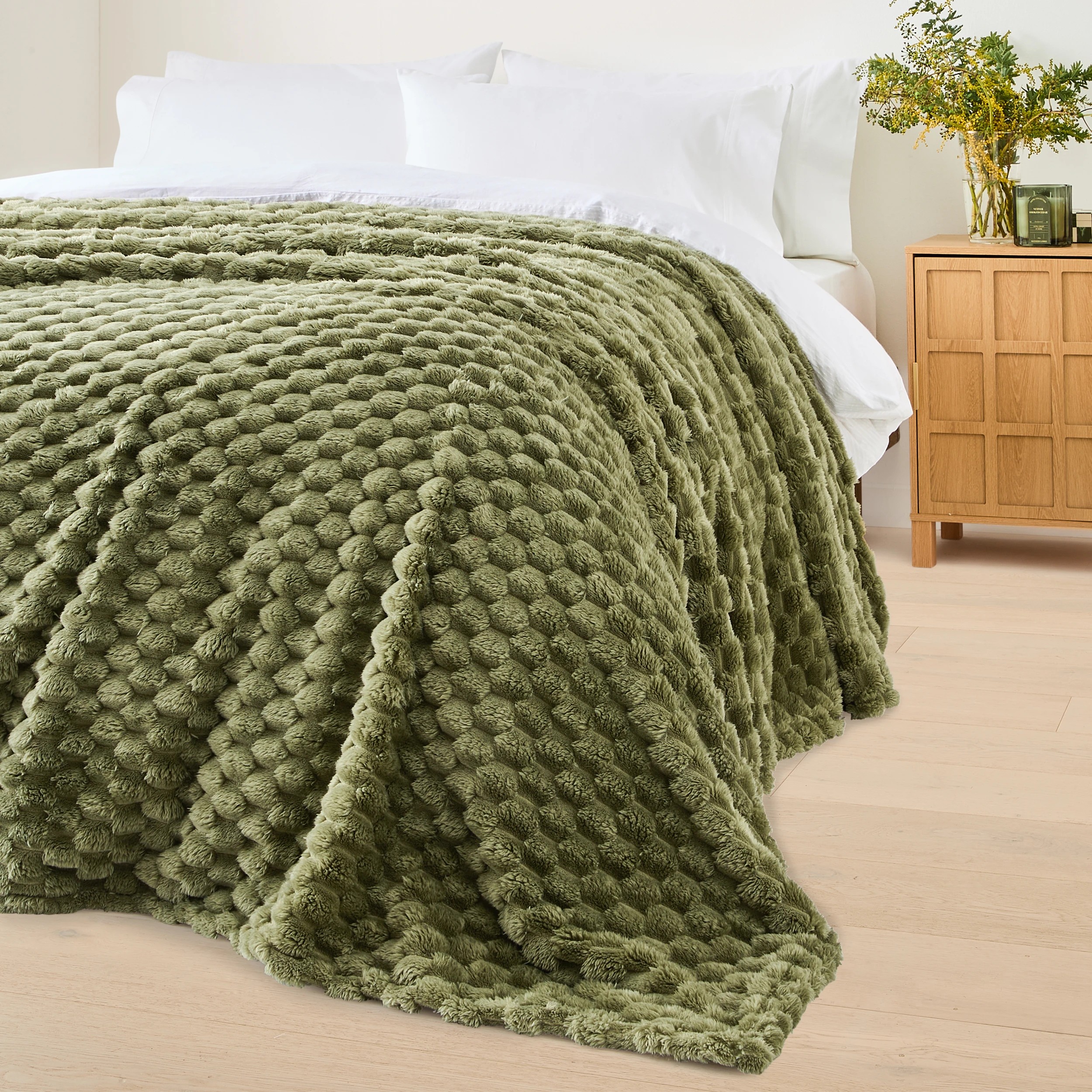 2 Plush Jacquard Blanket - Queen/King Bed, Green, 2 of 6